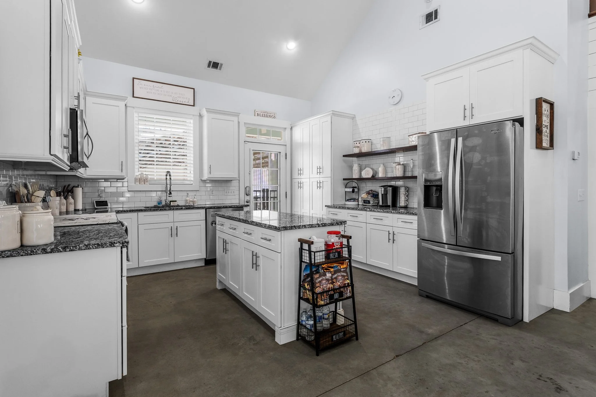640 MEINHARD RD-50.jpg