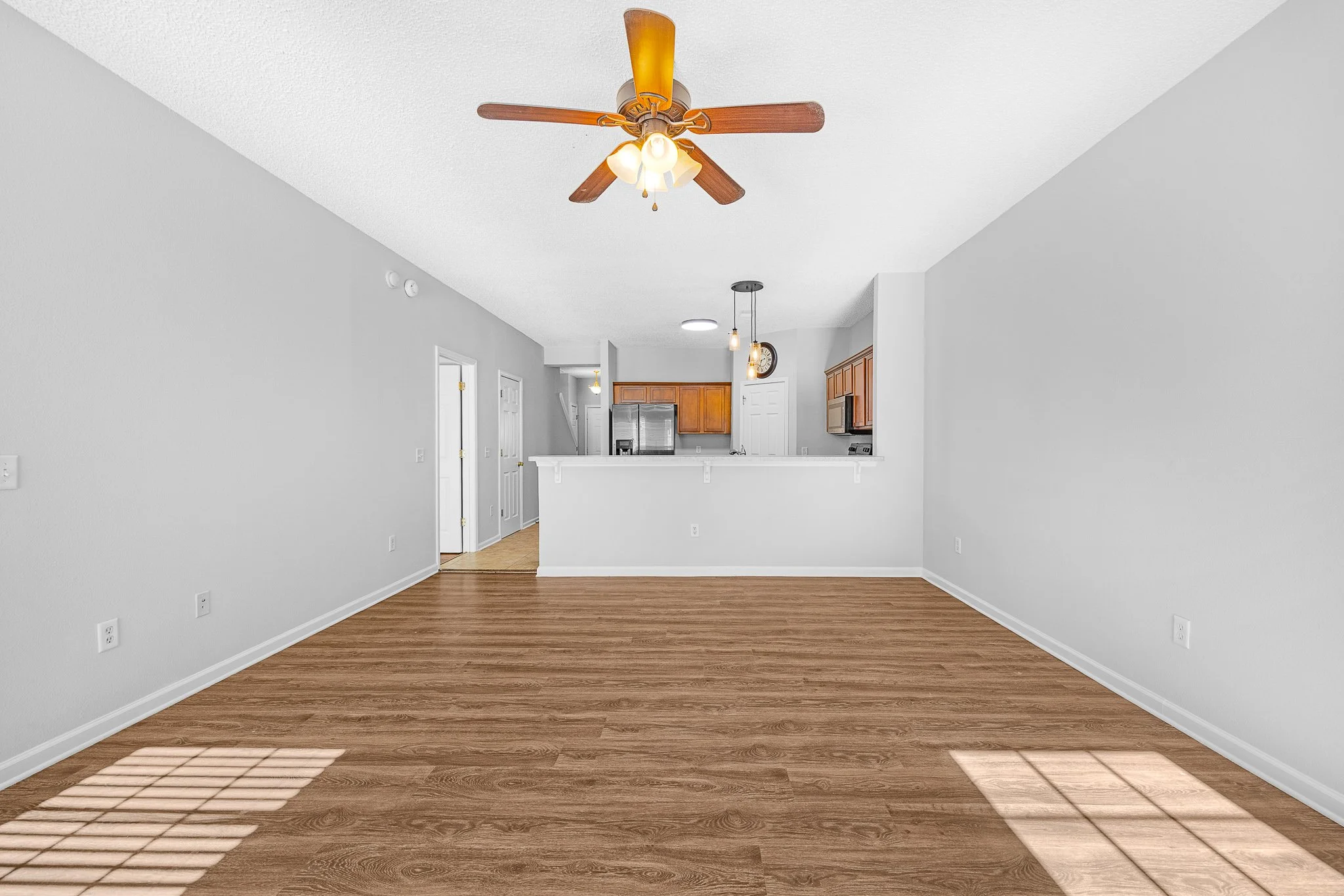 8 FALKLAND AVE-14.jpg