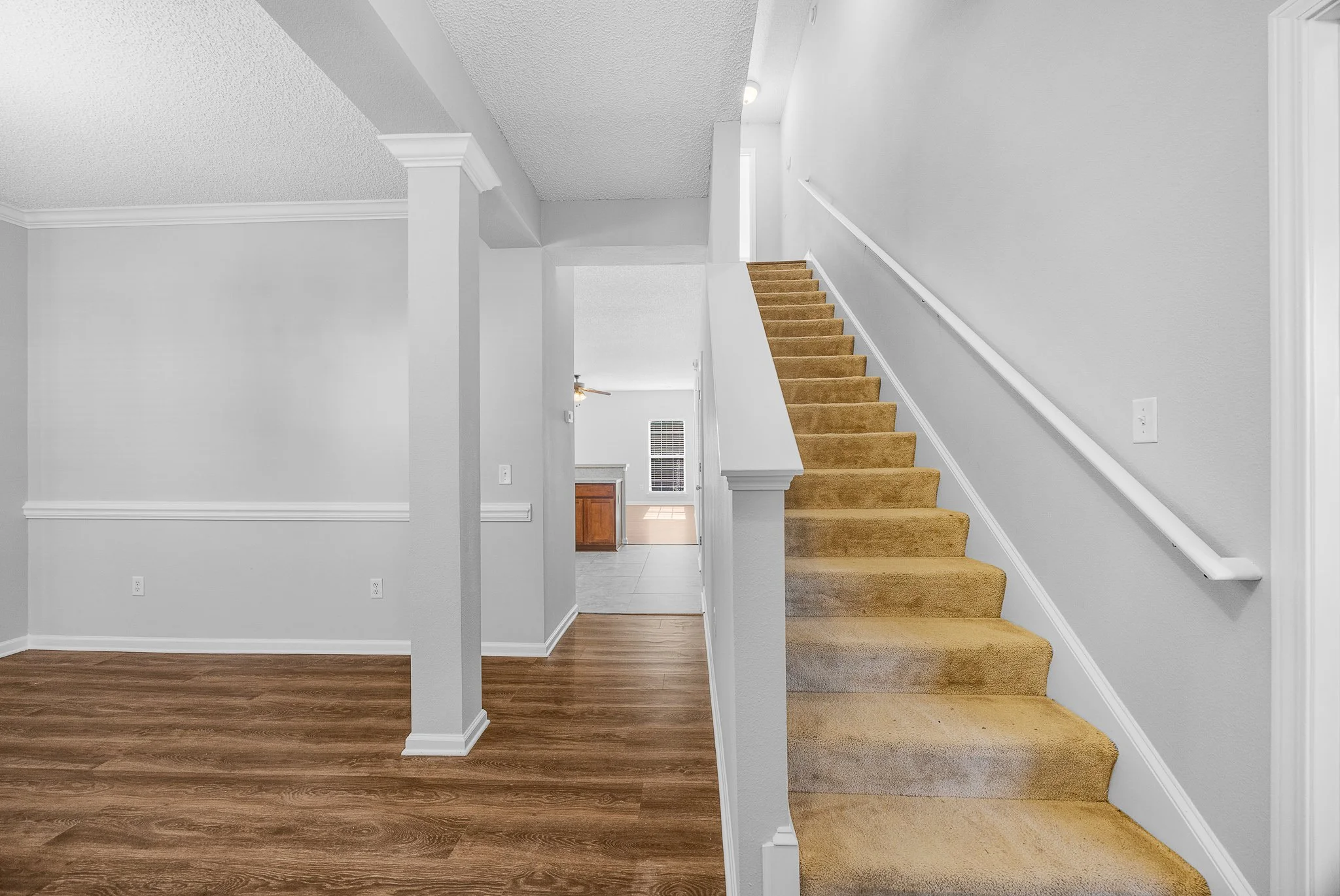 8 FALKLAND AVE-7.jpg