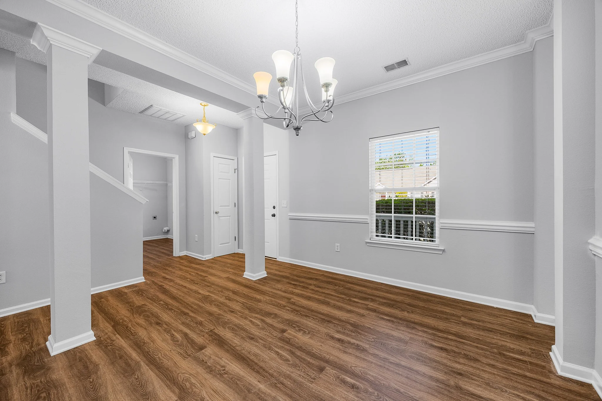 8 FALKLAND AVE-4.jpg
