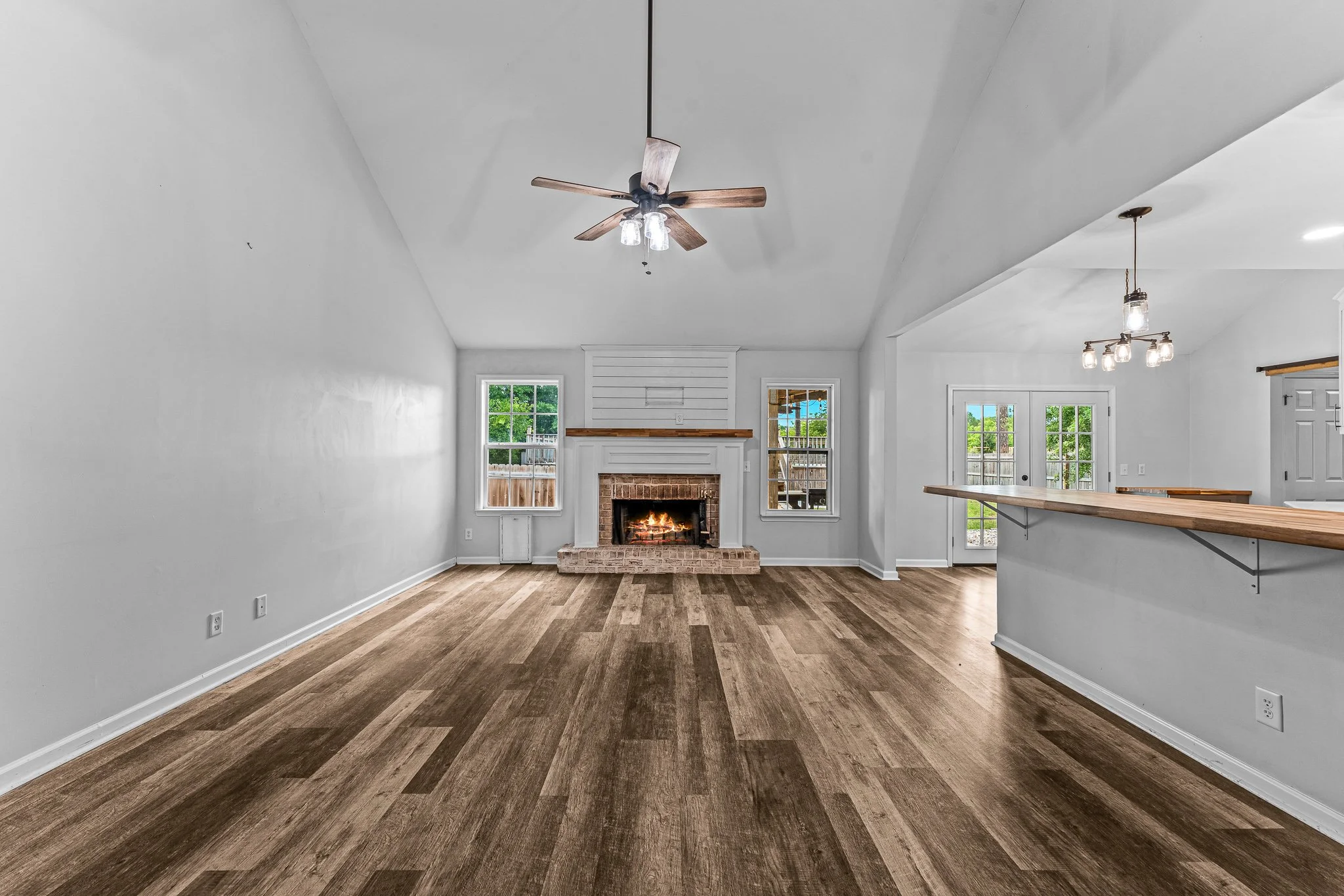 200 CYANE LANE-27.jpg