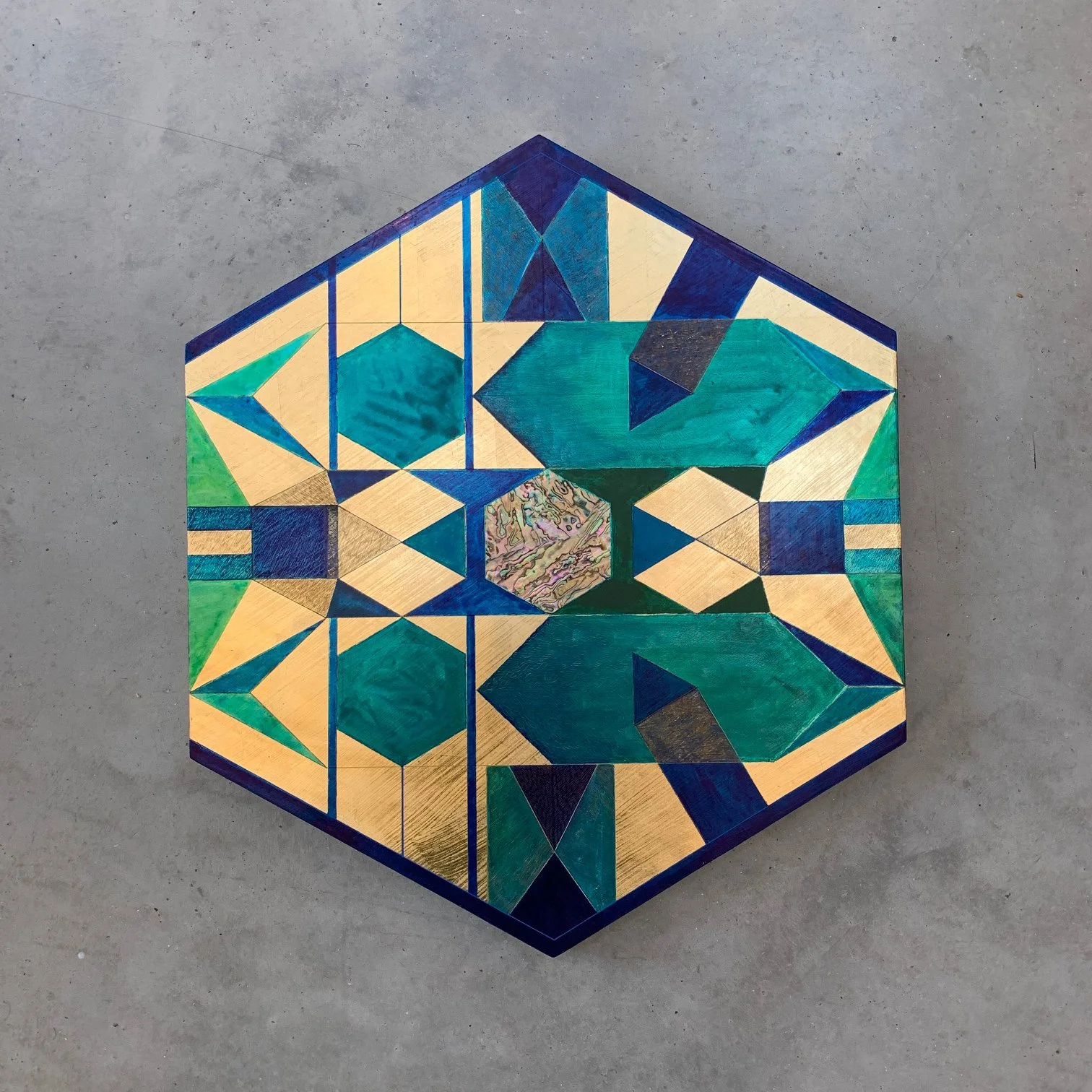 %22Listen_to_the Silence%22_III_acrylic_inks_metal_leaf_abalone_shell_on_gesso_board_44cmx50cm_2018.jpg.jpg