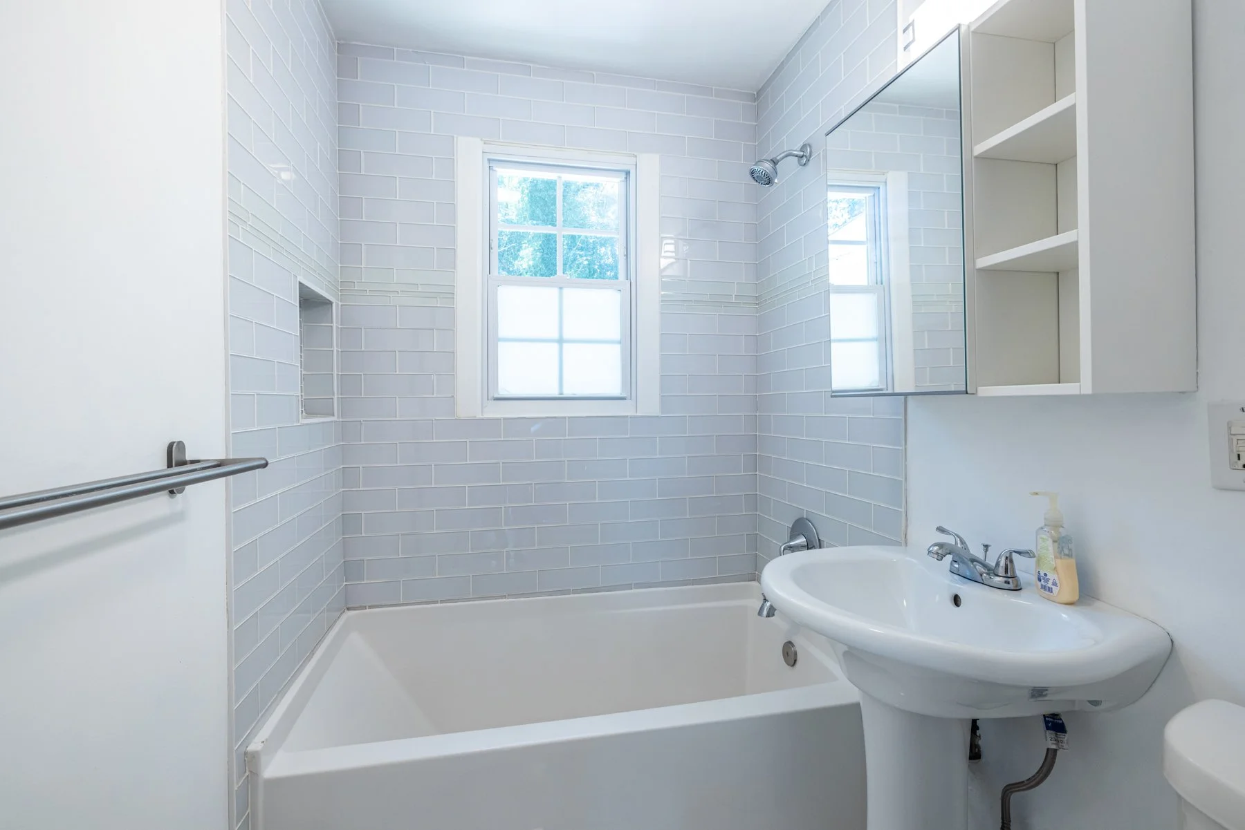 19 bath2_2.jpg