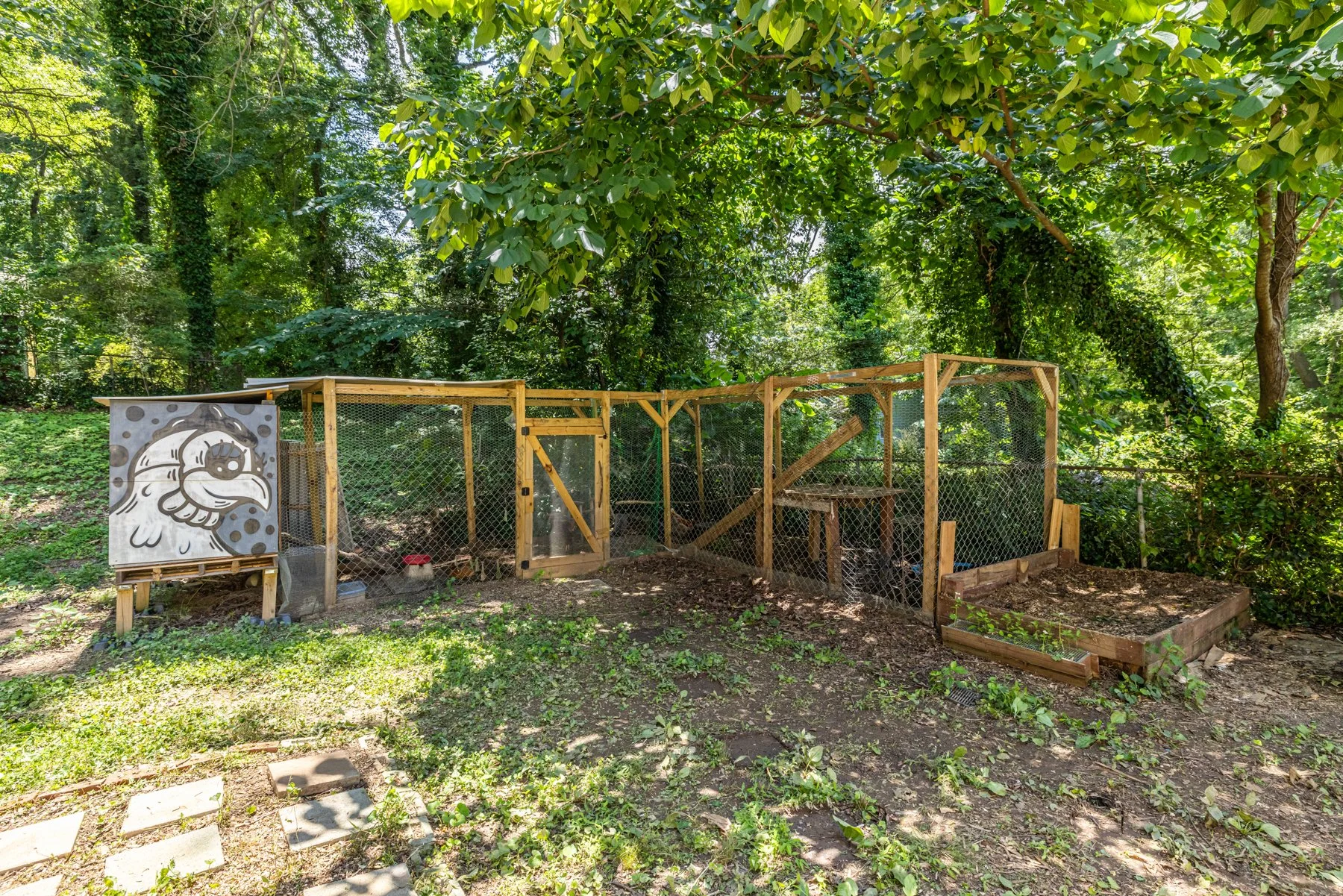 36 backyard_coop.jpg