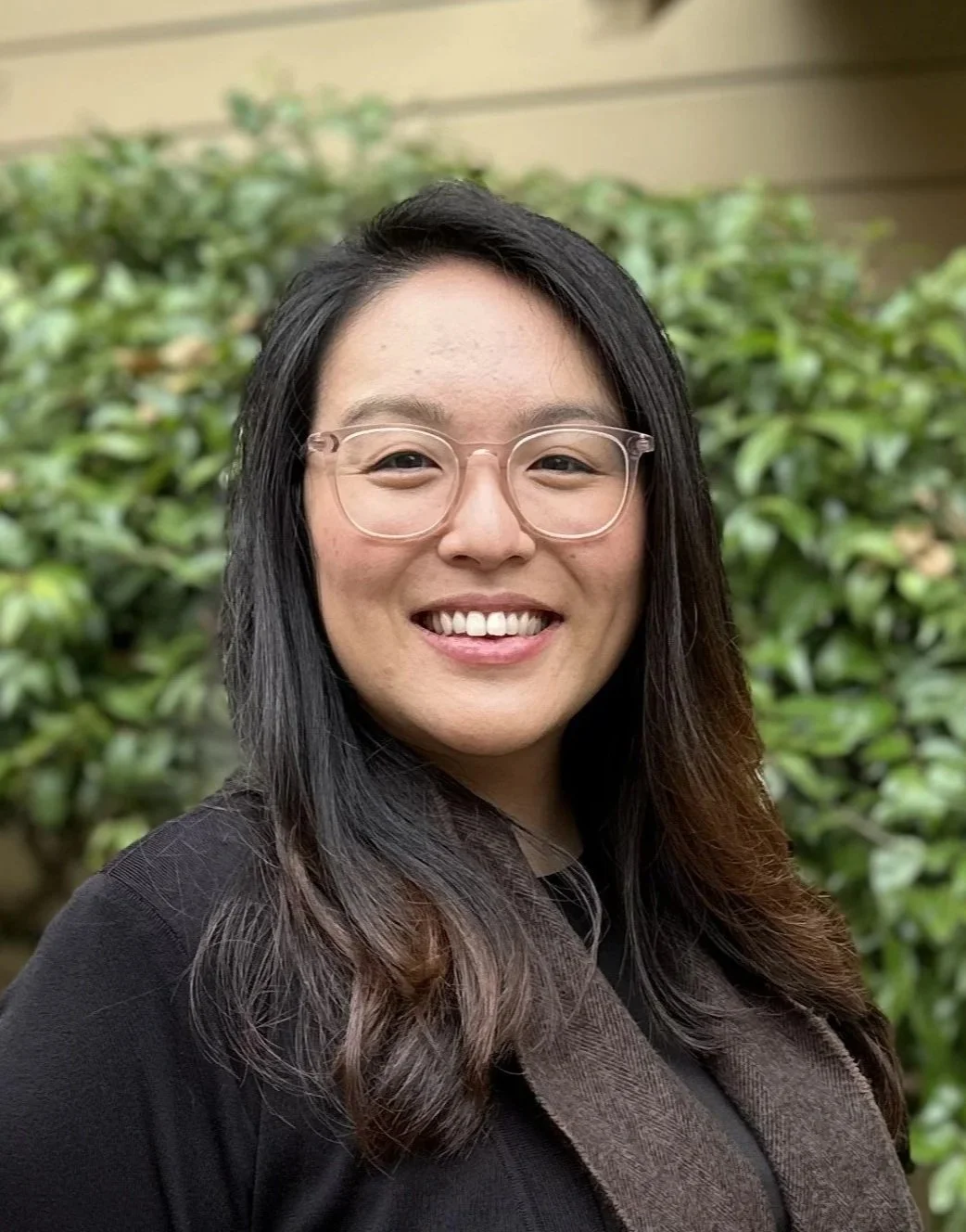 Asian American therapist serving couples and individuals: premarital, marital, anxiety, depression, trauma, intergenerational trauma, relationships, AAPI, Christian counseling.