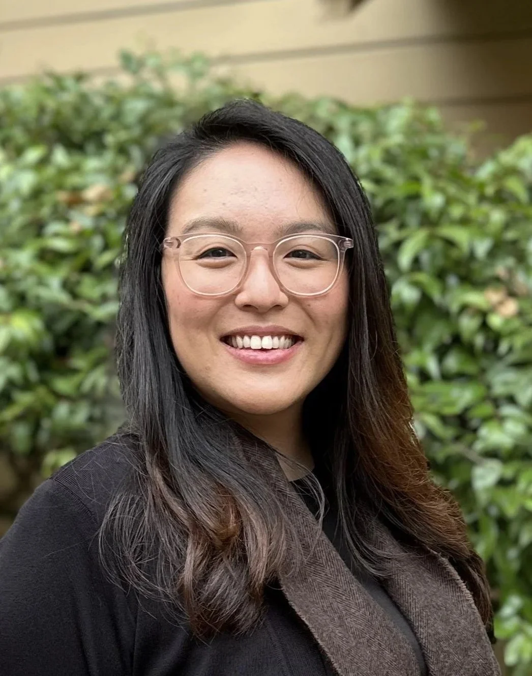 Asian American therapist serving couples and individuals in SF Bay Area, Orange County, Los Angeles, San Diego, East Bay.