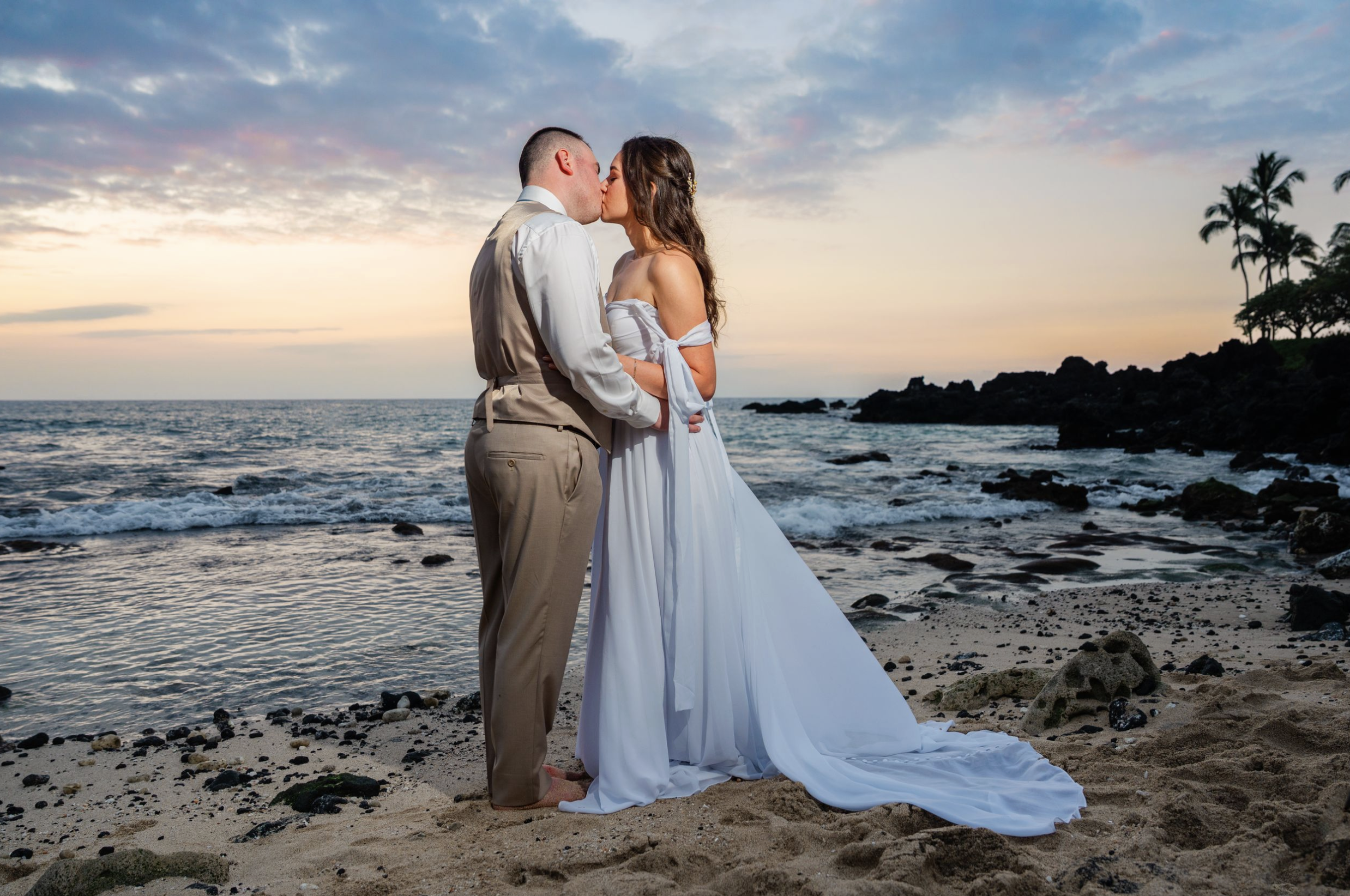 Best Types of Hawai'i Wedding Photography Packages
