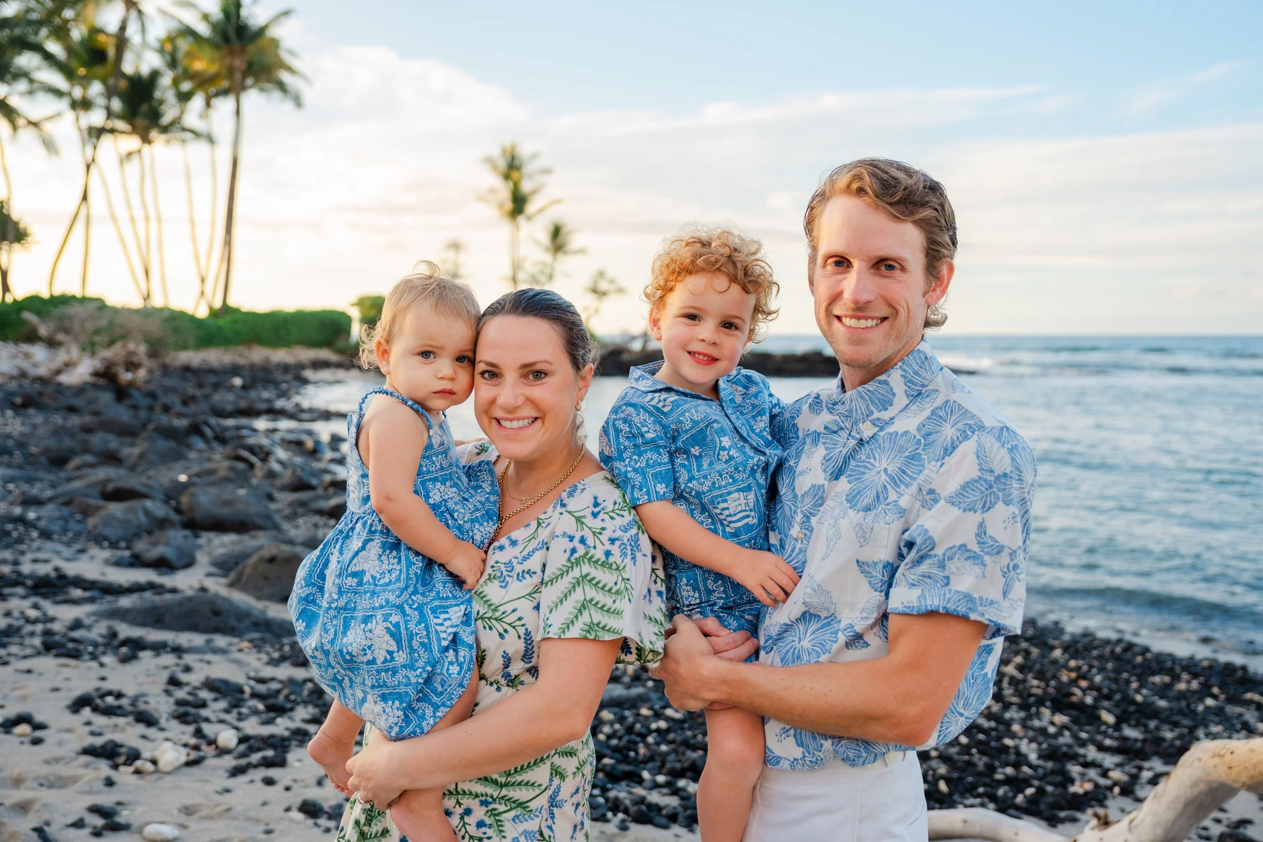 Flying from California to Kona for Family Photos: A Simple Guide for Your Big Island Vacation