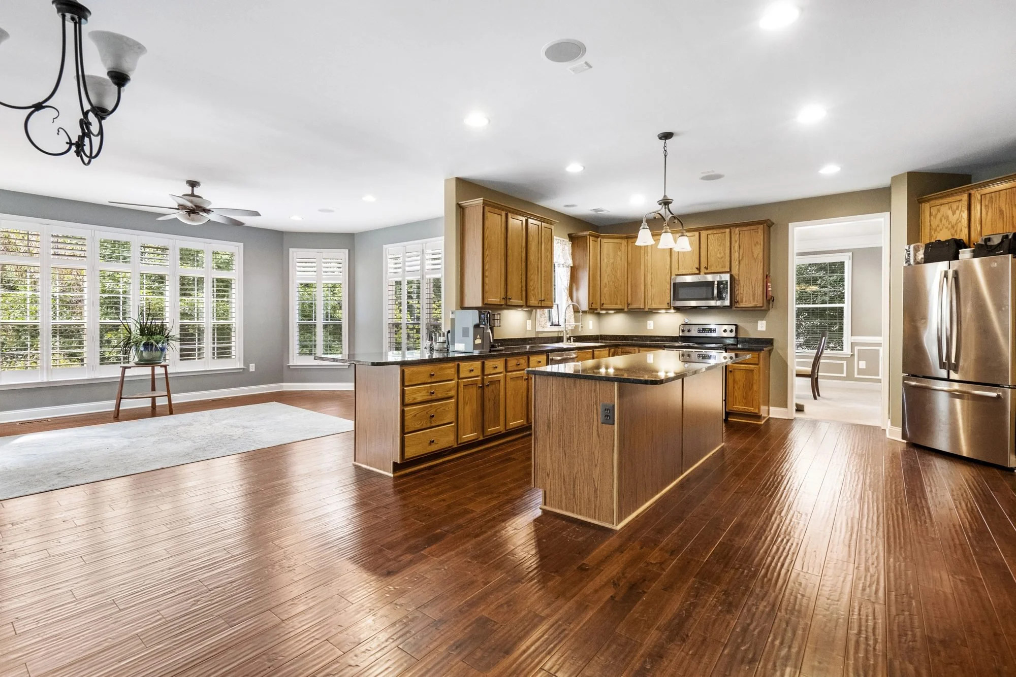 102-aquifer-04-kitchen.jpg