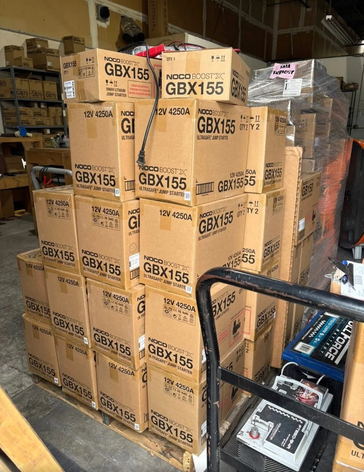 Hit us up for all of your NOCO jump starter needs! We have starters as small as the GB40 up to the high favored GBX155! 

#noco #jumpstart #towing #towingservice