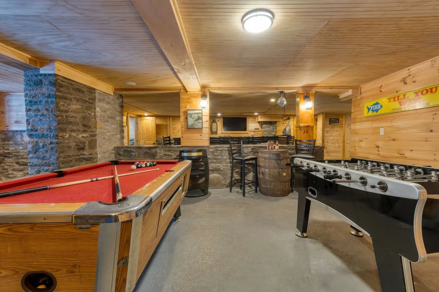 Lodge 14.jpg