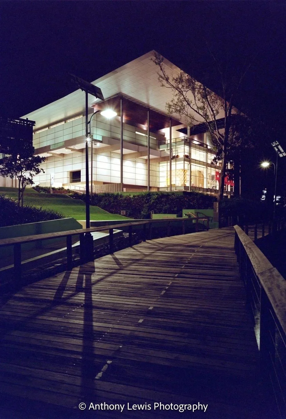Braisbane Art Gallery ll, 4x5 inch fim