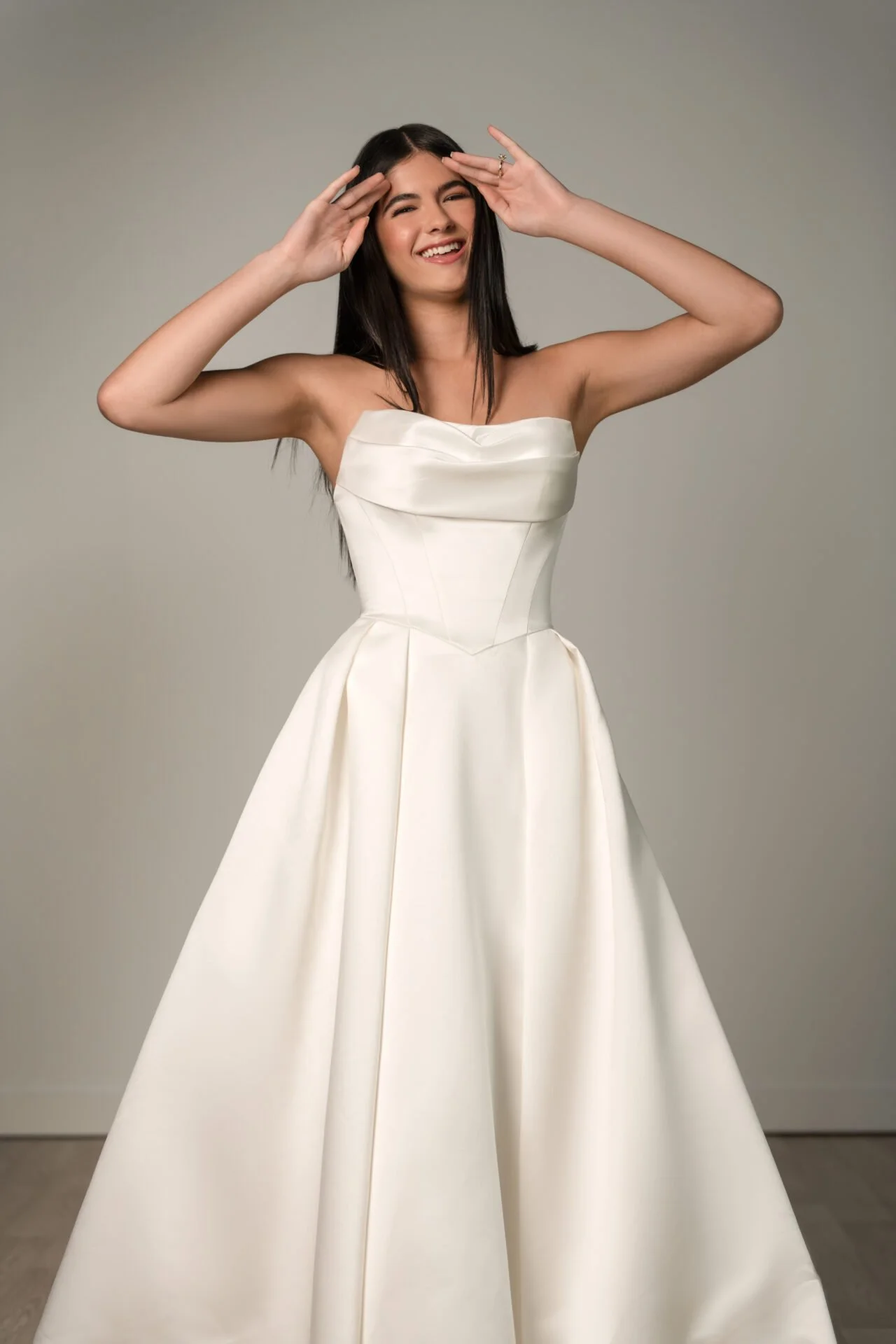 STRAPLESS SATIN BALLGOWN WEDDING DRESS