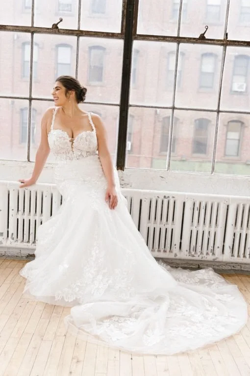 FLORAL FIT-AND-FLARE PLUS SIZE WEDDING DRESS