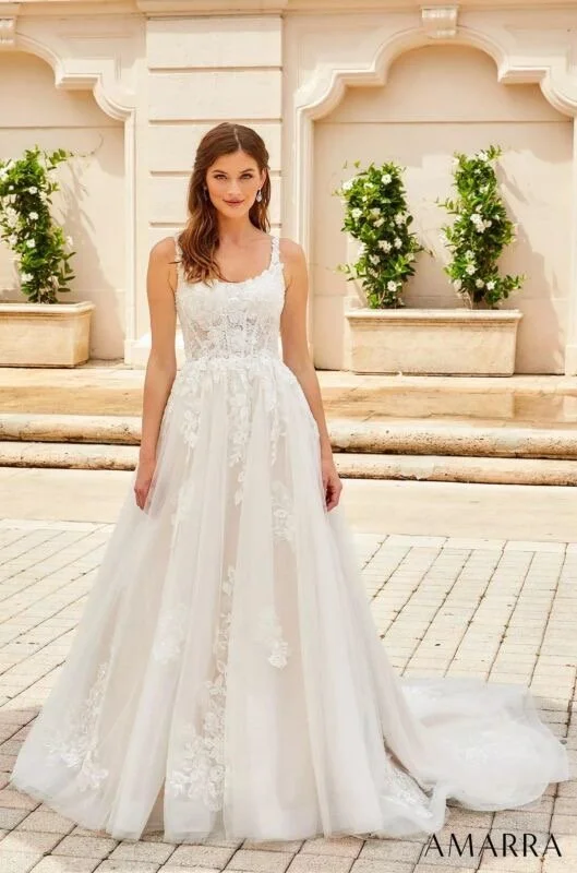 SCOOP NECK A-LINE PLUS SIZE WEDDING DRESS
