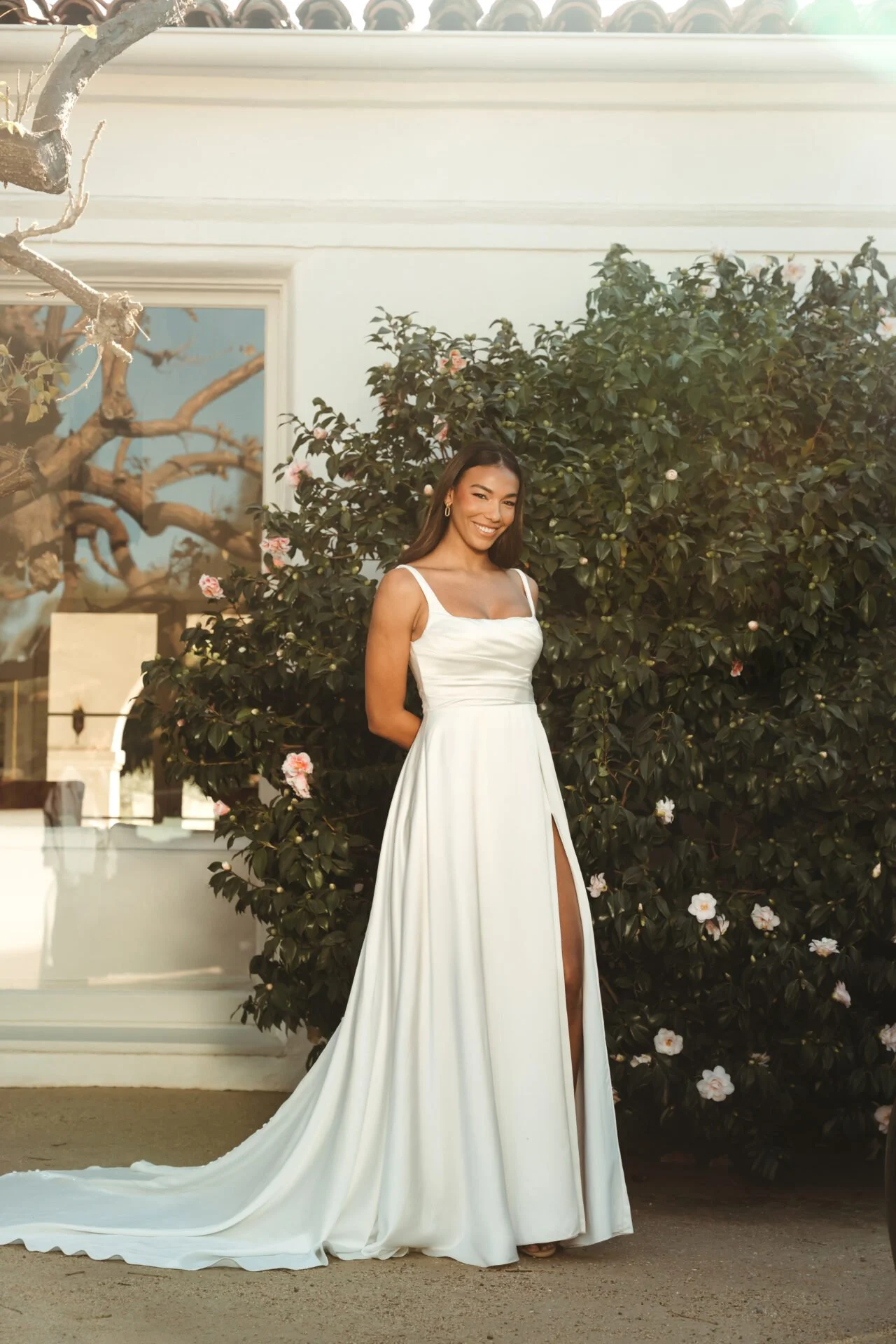 CHIC MODERN A-LINE WEDDING DRESS WITH RUCHED BODICE