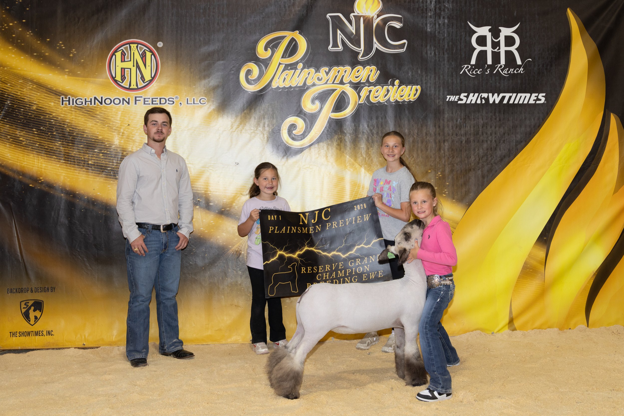 PP26_6.13._Backdrop_BMR-1076.jpg