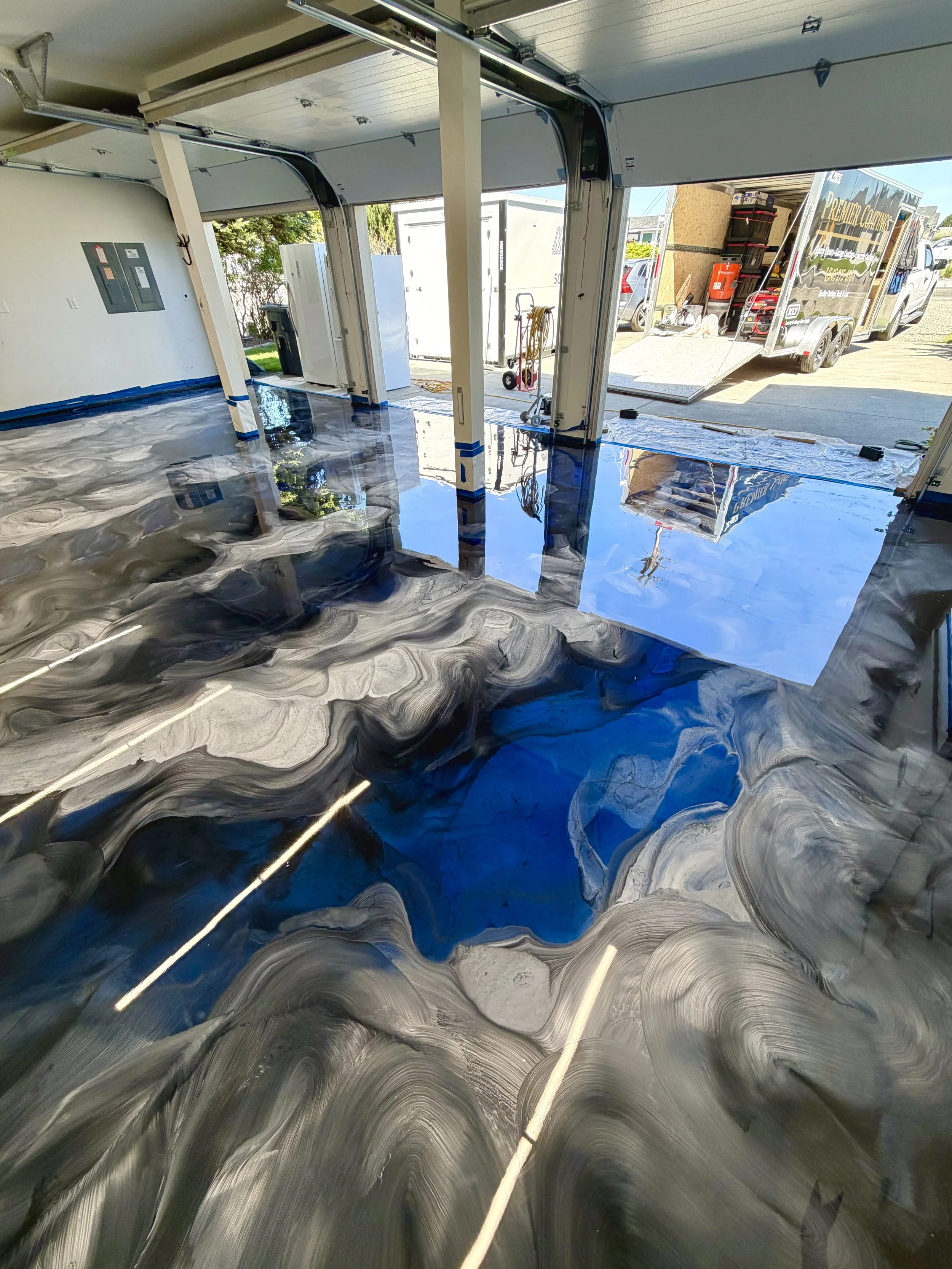 Premier Coatings LLC installs garage floor coatings, metallic epoxy floors, concrete overlays to residential, industrial, commercial flooring systems throughout Pasco, Kennewick, Richland, Mattawa, Benton City, Walla Walla, Hermiston and surrounding 