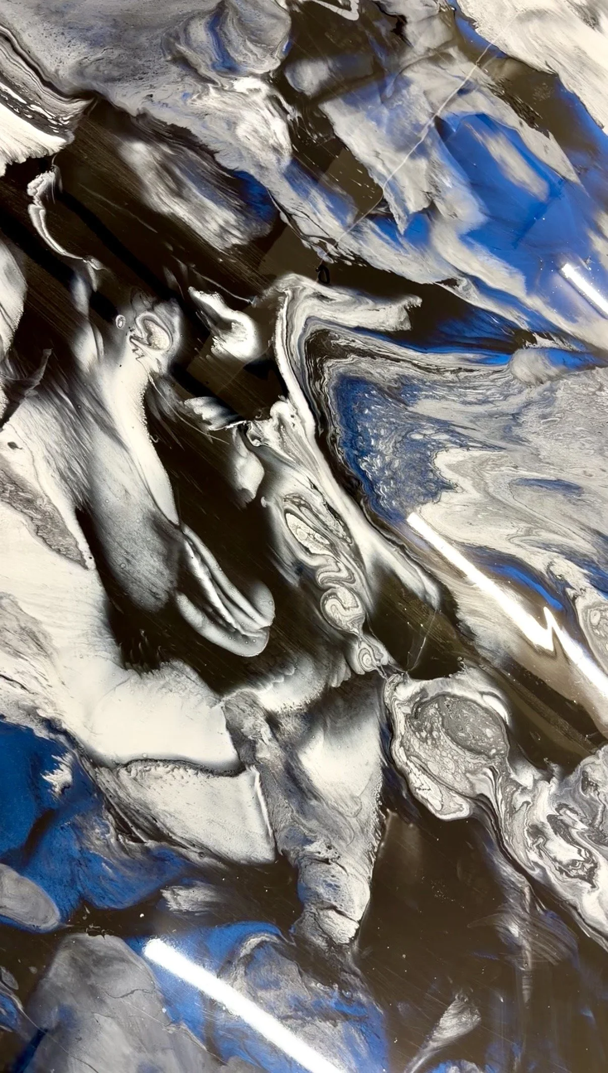Premier Coatings LLC installs garage floor coatings, metallic epoxy floors, concrete overlays to residential, industrial, commercial flooring systems throughout Pasco, Kennewick, Richland, Mattawa, Benton City, Walla Walla, Hermiston and surrounding 