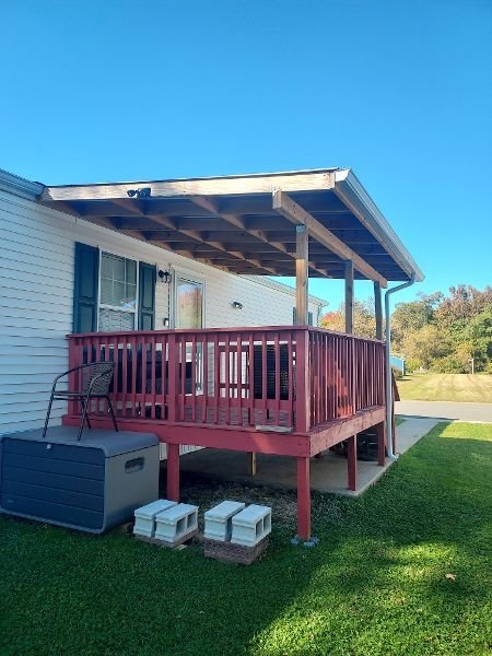 deck painted 2.jpg