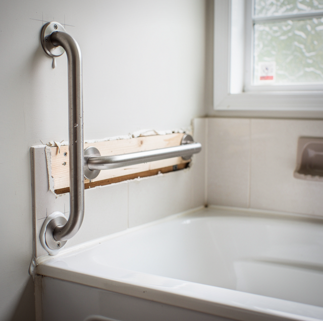 Grab Bars That Actually Hold Up When It Counts