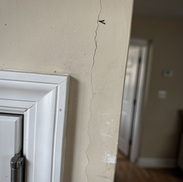 Settling Cracks vs. Foundation Trouble: How to Tell