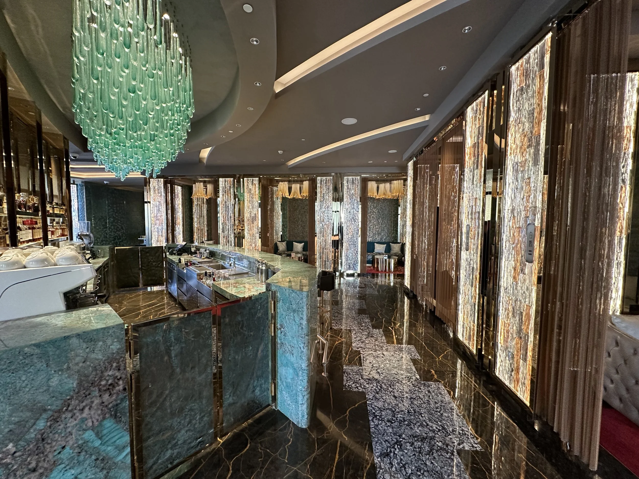 Yi Lounge