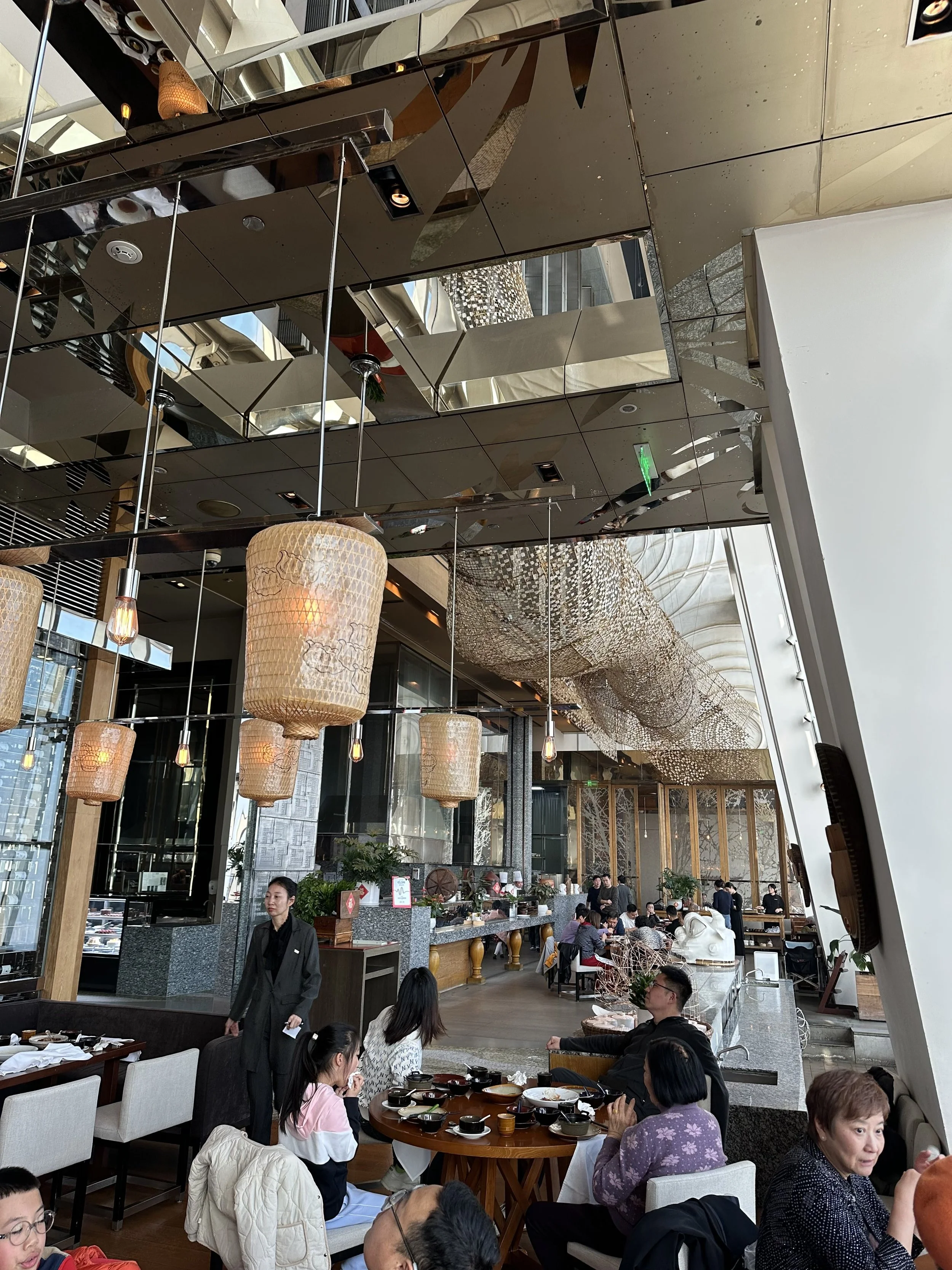 100 Century Avenue Cantonese Restaurant