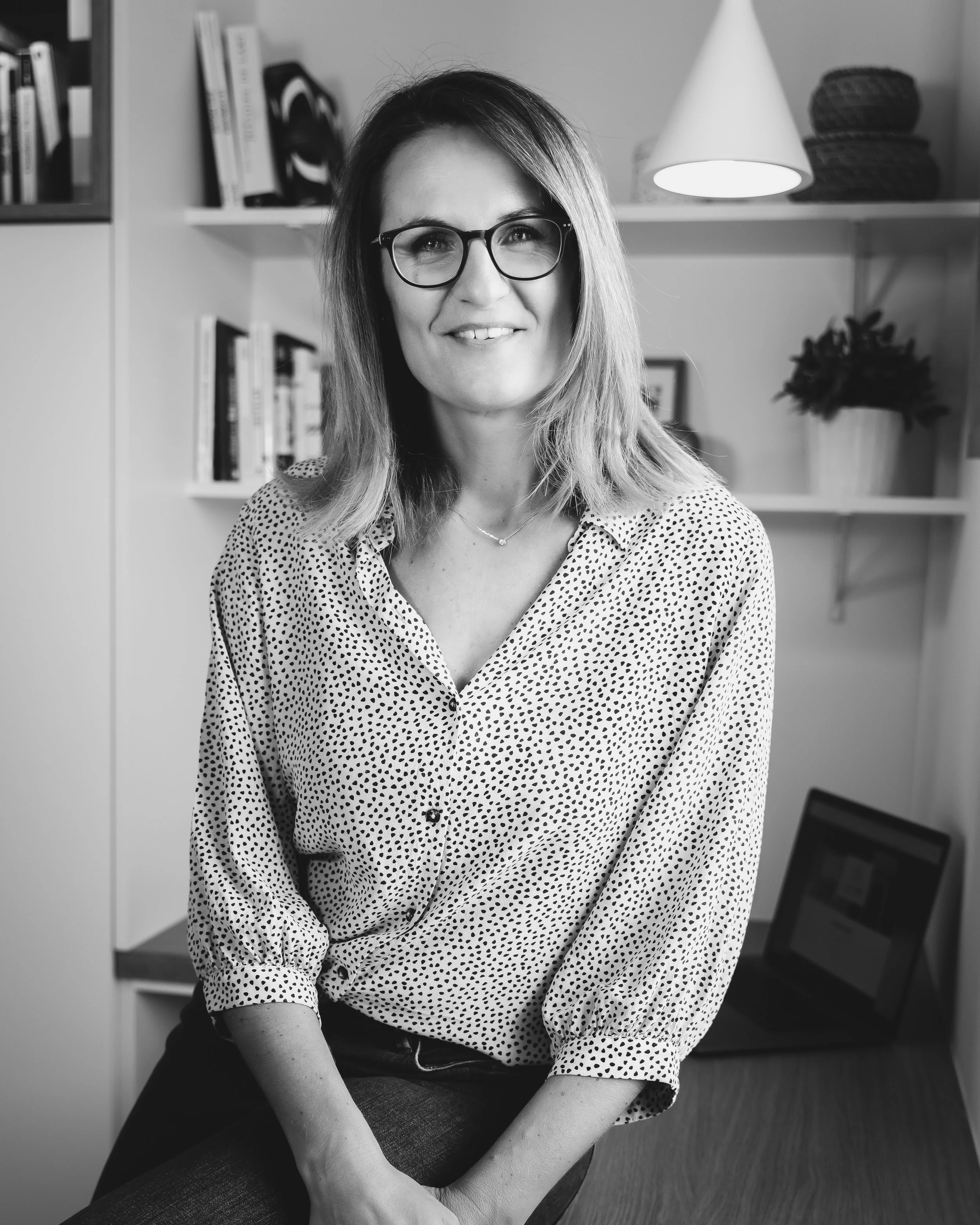 Marion Bur, Correctrice et fondatrice de La Plume et l'Éléphant