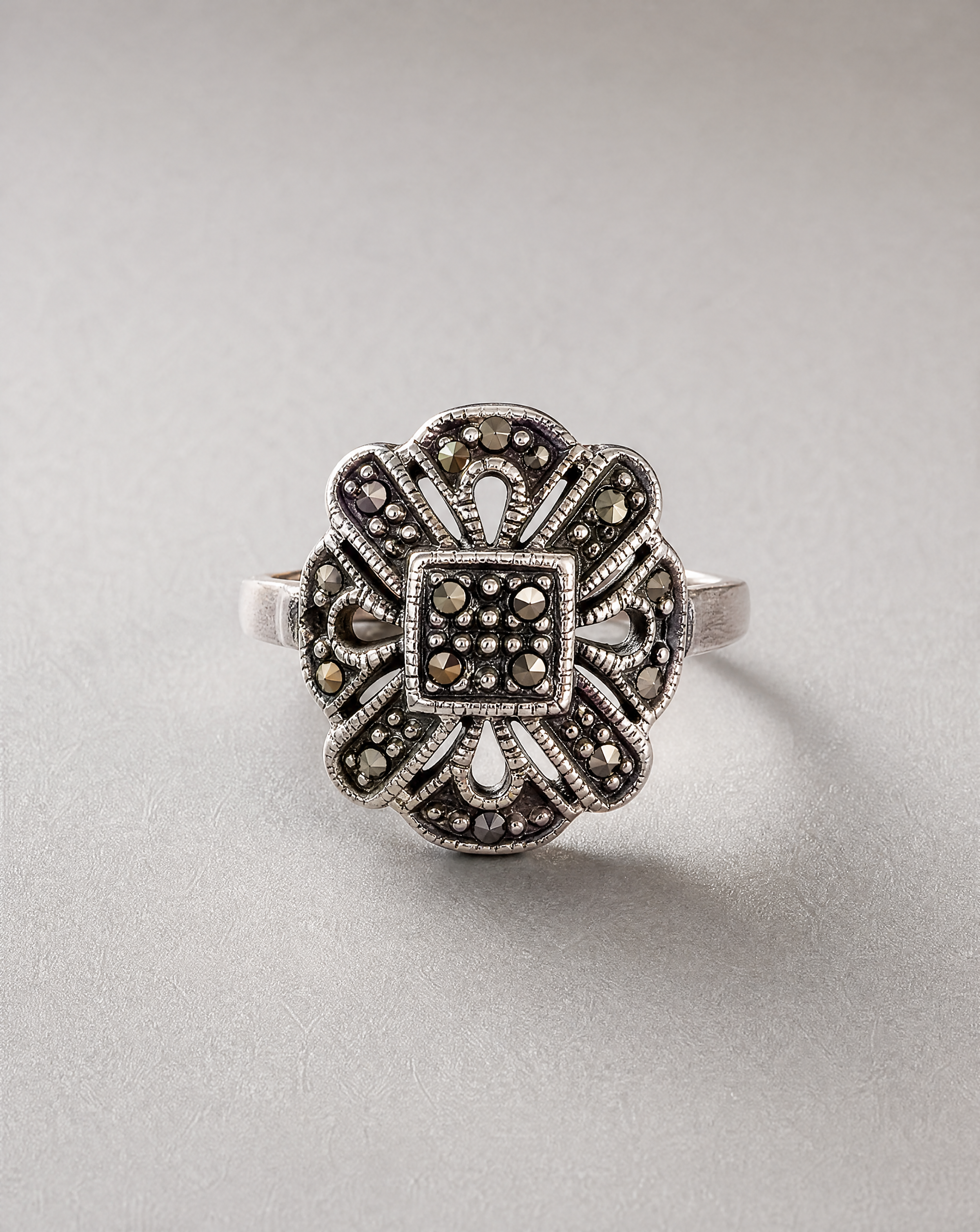 Generated with Kive.ai - Vintage silver ring make a. product pic only of the ring it is second hand.png