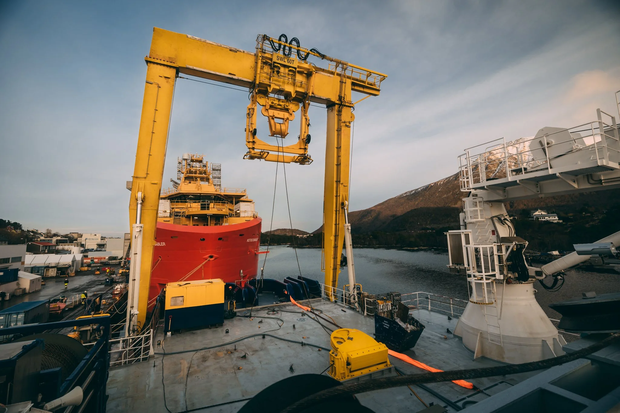 IT Infinity: Frå Platform Supply Vessel til Cable Laying Vessel