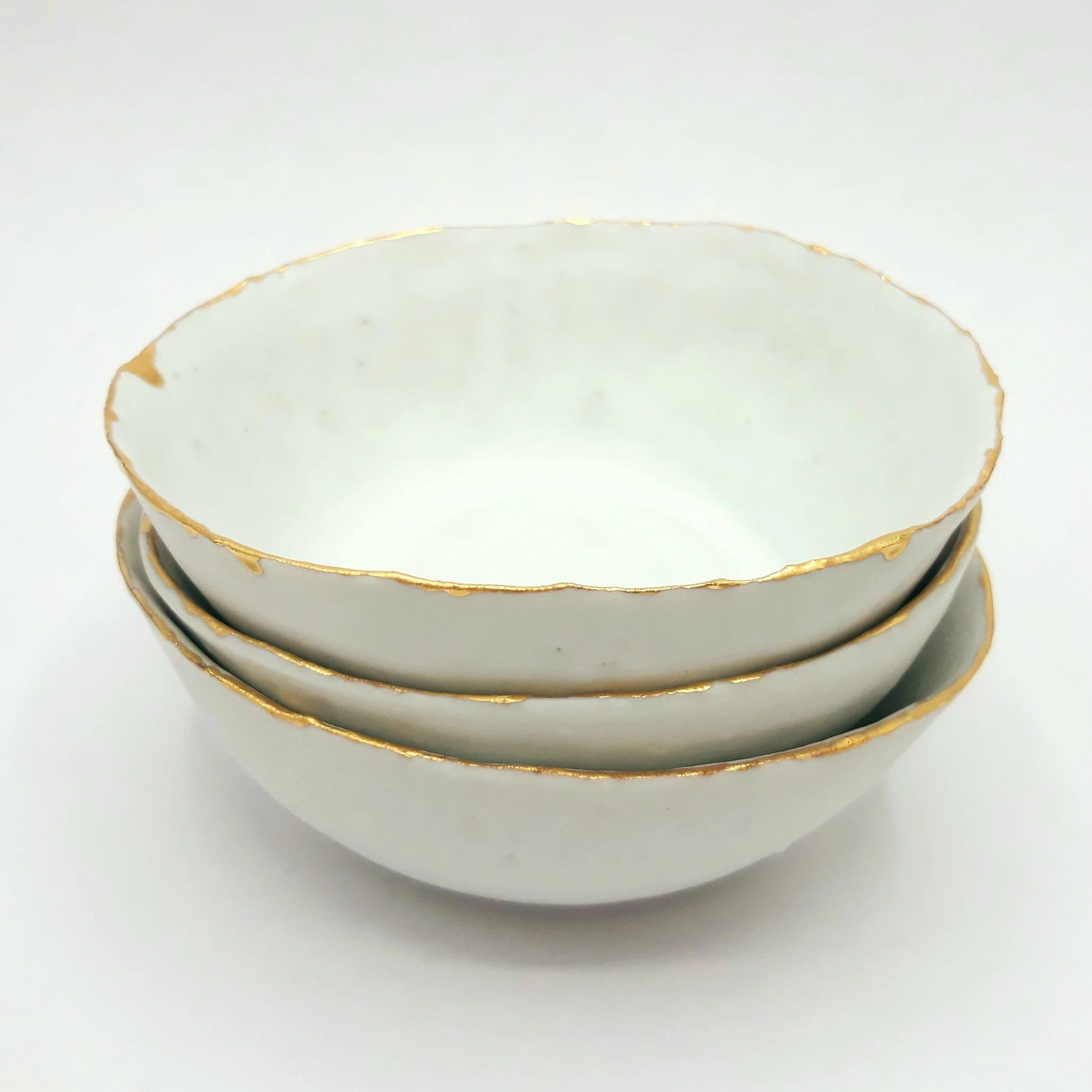Coupelle-porcelaine-or-pile-layers.jpg