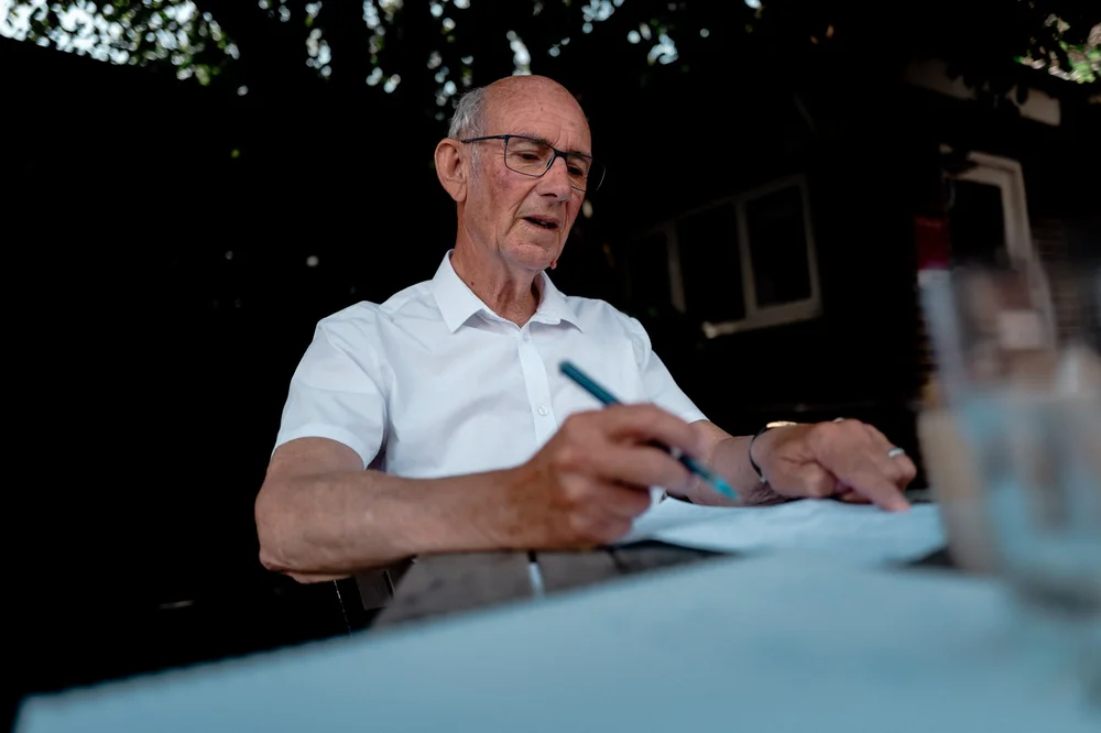 Write a short description of the archive image