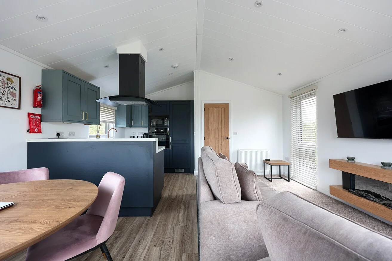 dining lounge kitchen.jpg