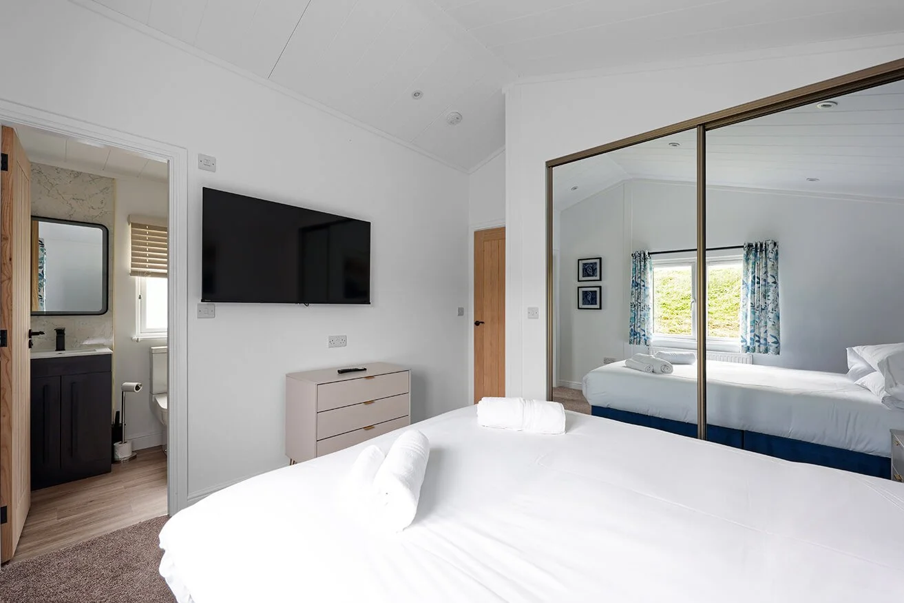 master bedroom with ensuite.jpg