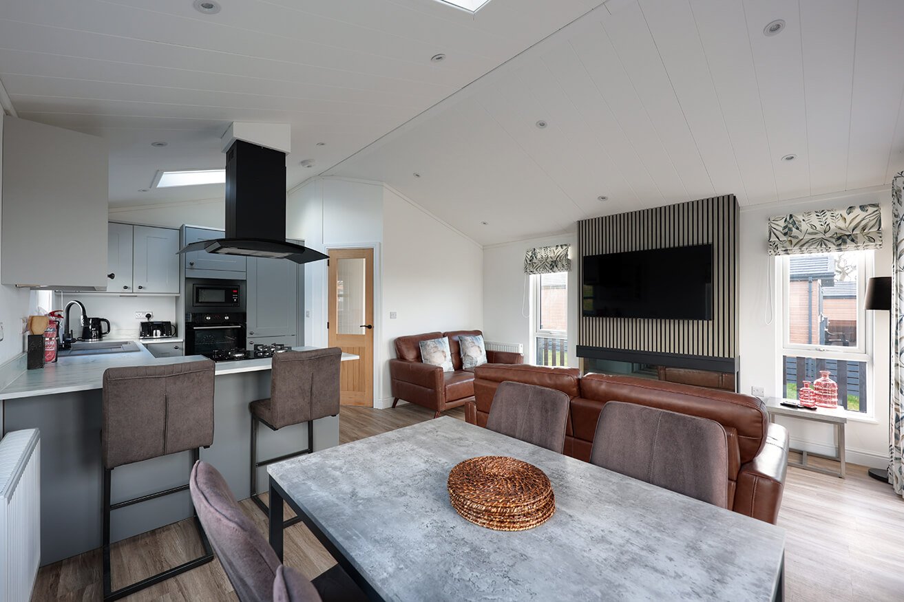 dining lounge kitchen.jpg
