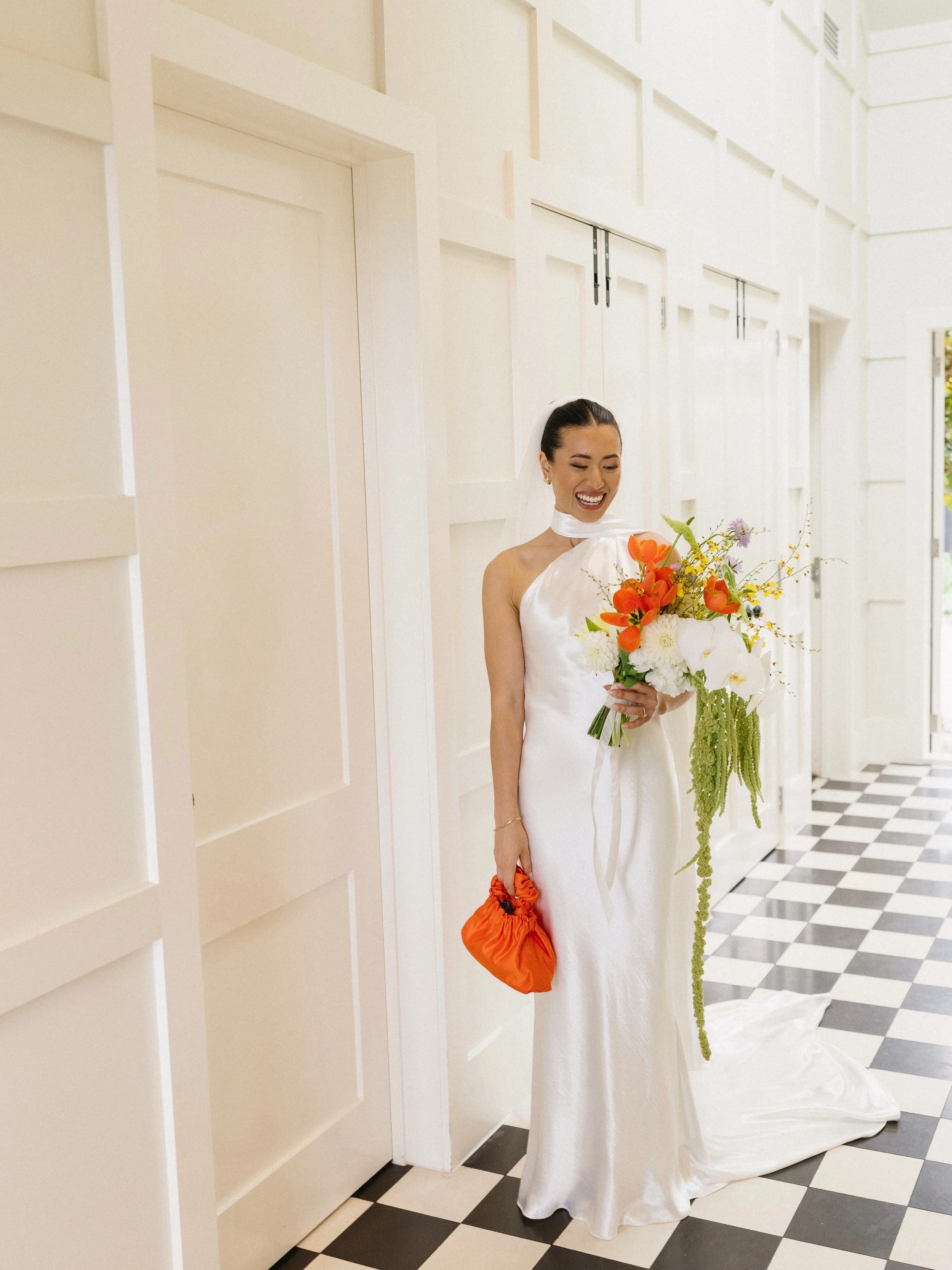 A moment for Omm and her beautiful blooms. Obsessed with this colour palette 🧡🧡🧡

@esmeandlogan