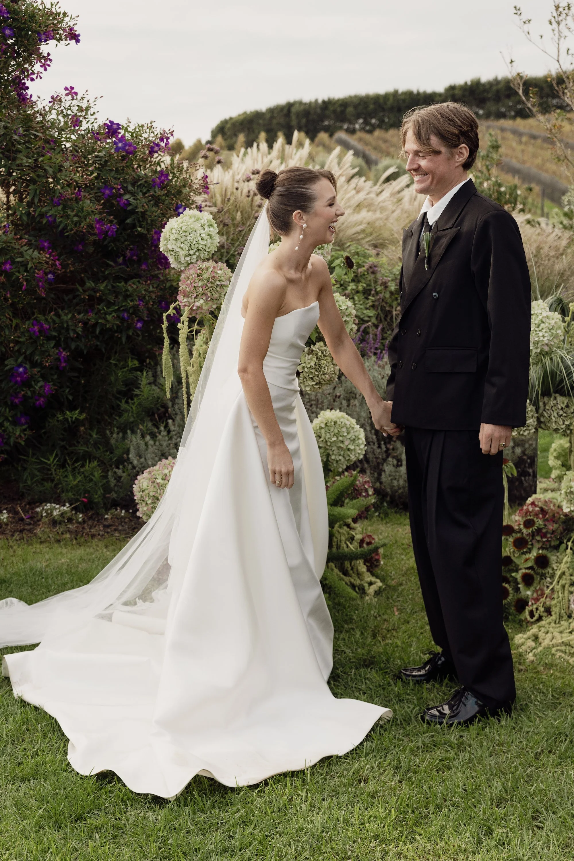 Sculptural ceremony