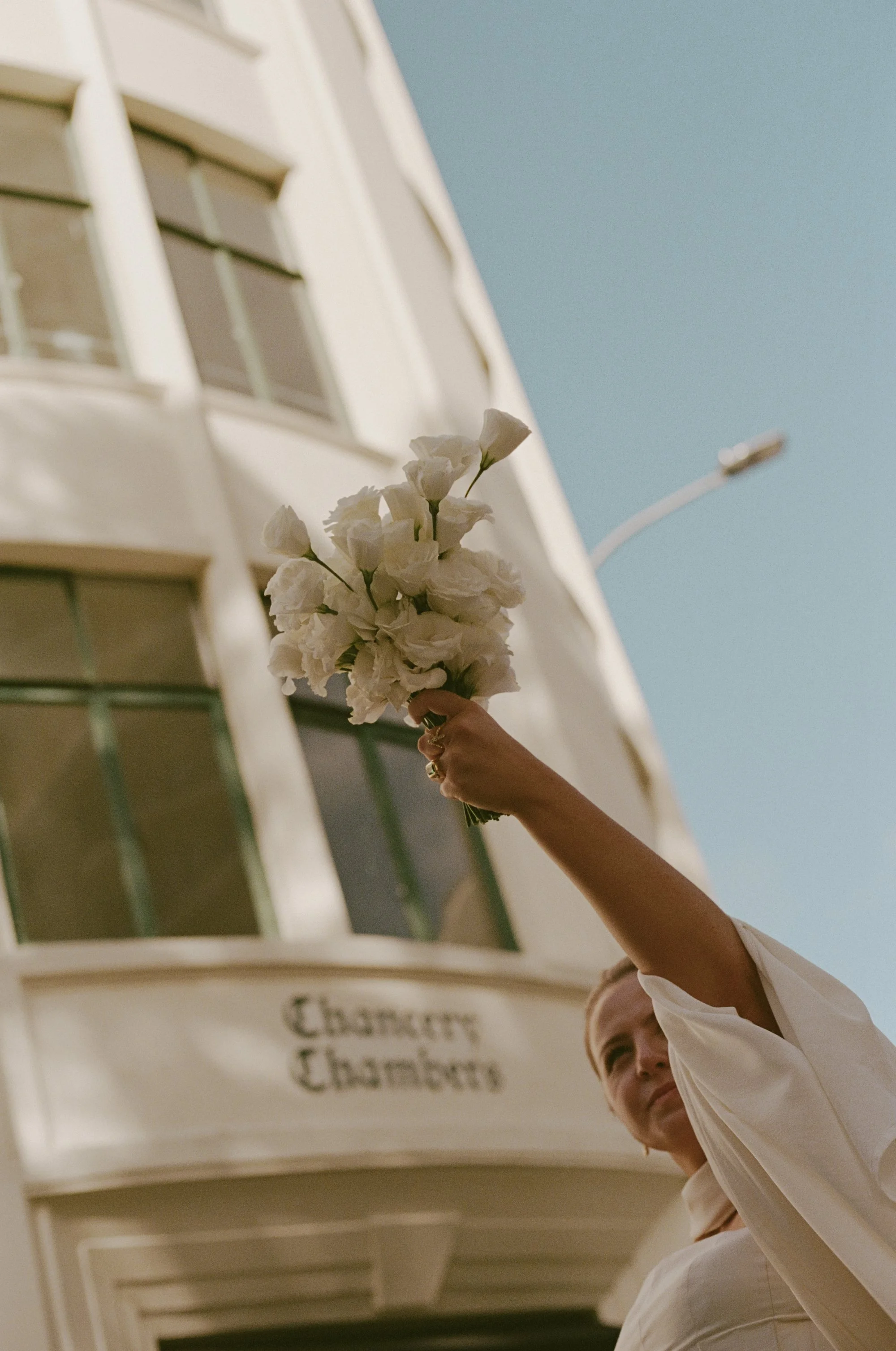 Bride with lisianthus bouquet
