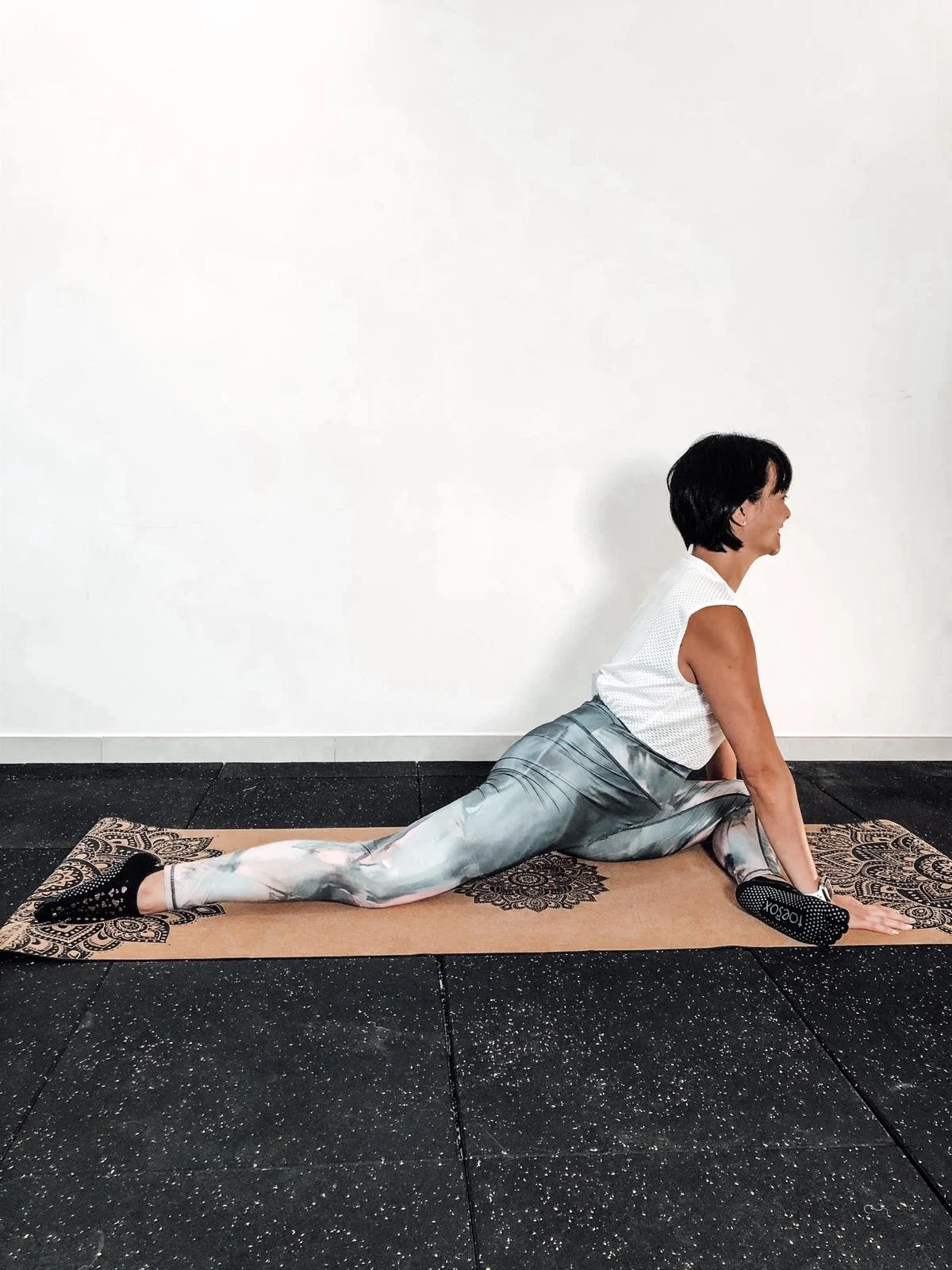 How to Release Tight Hips - Best Hip Stretches for Pain (great for office workers!)