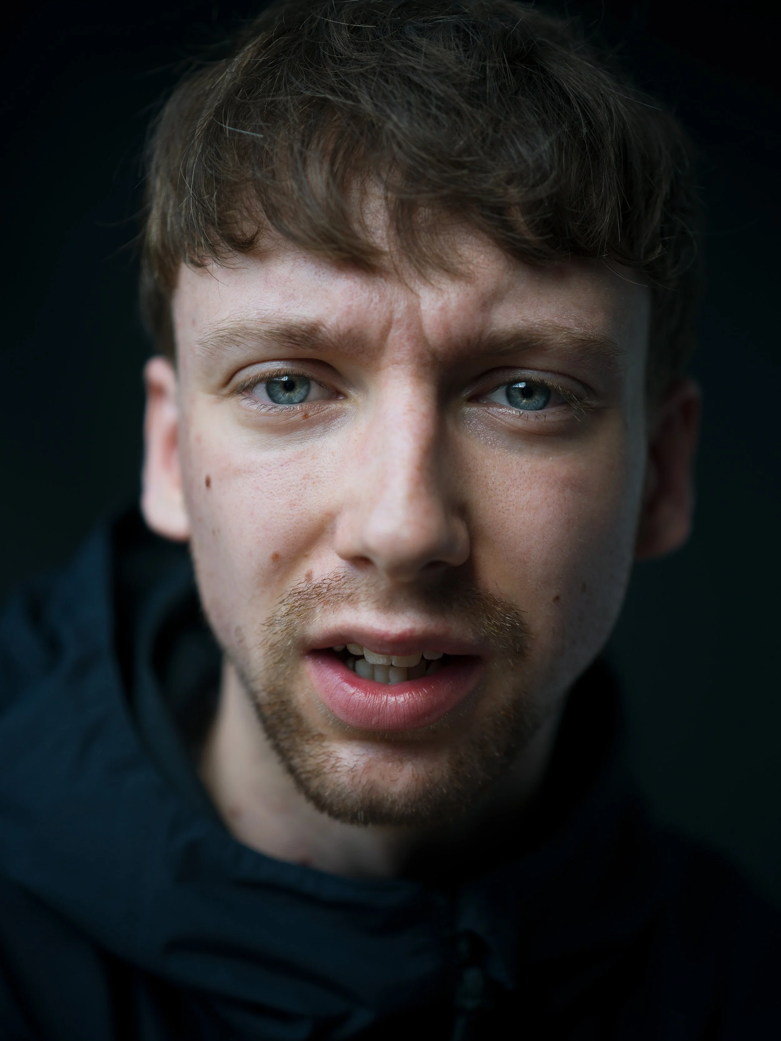 Strong headshot of an actor by Chris Mann London