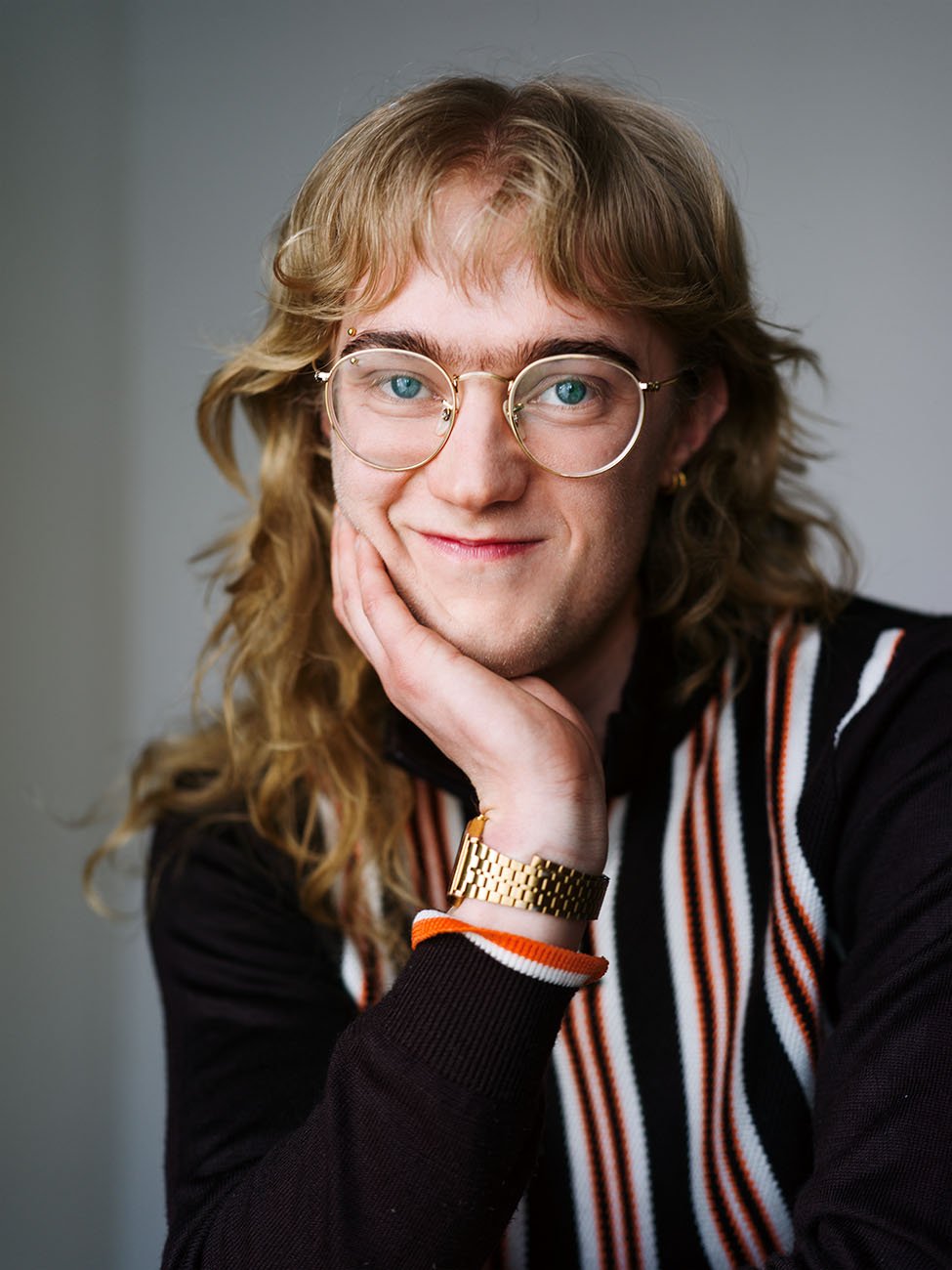 Fun headshot of an actor by Chris Mann London