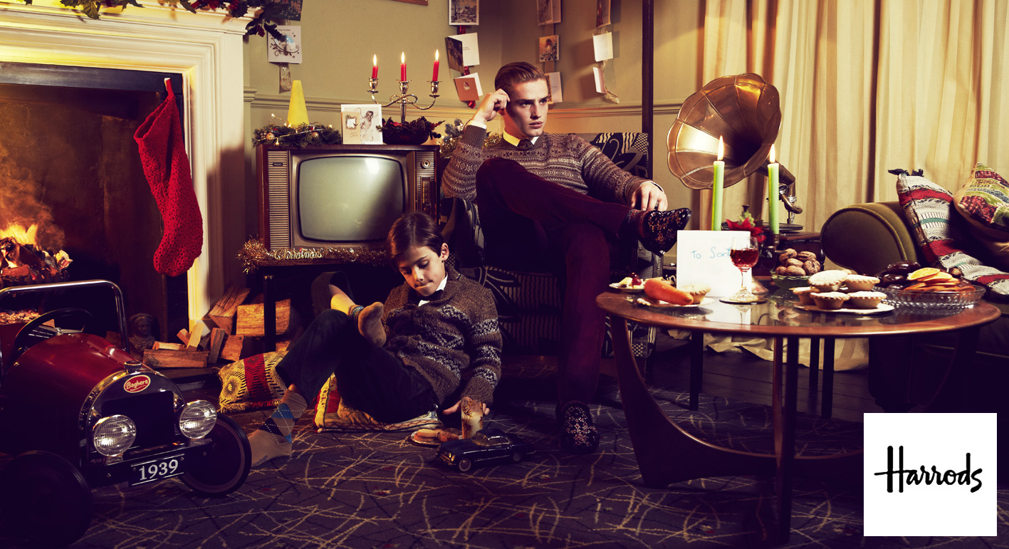 julia_kennedy_harrods_xmas_2012_3.jpg