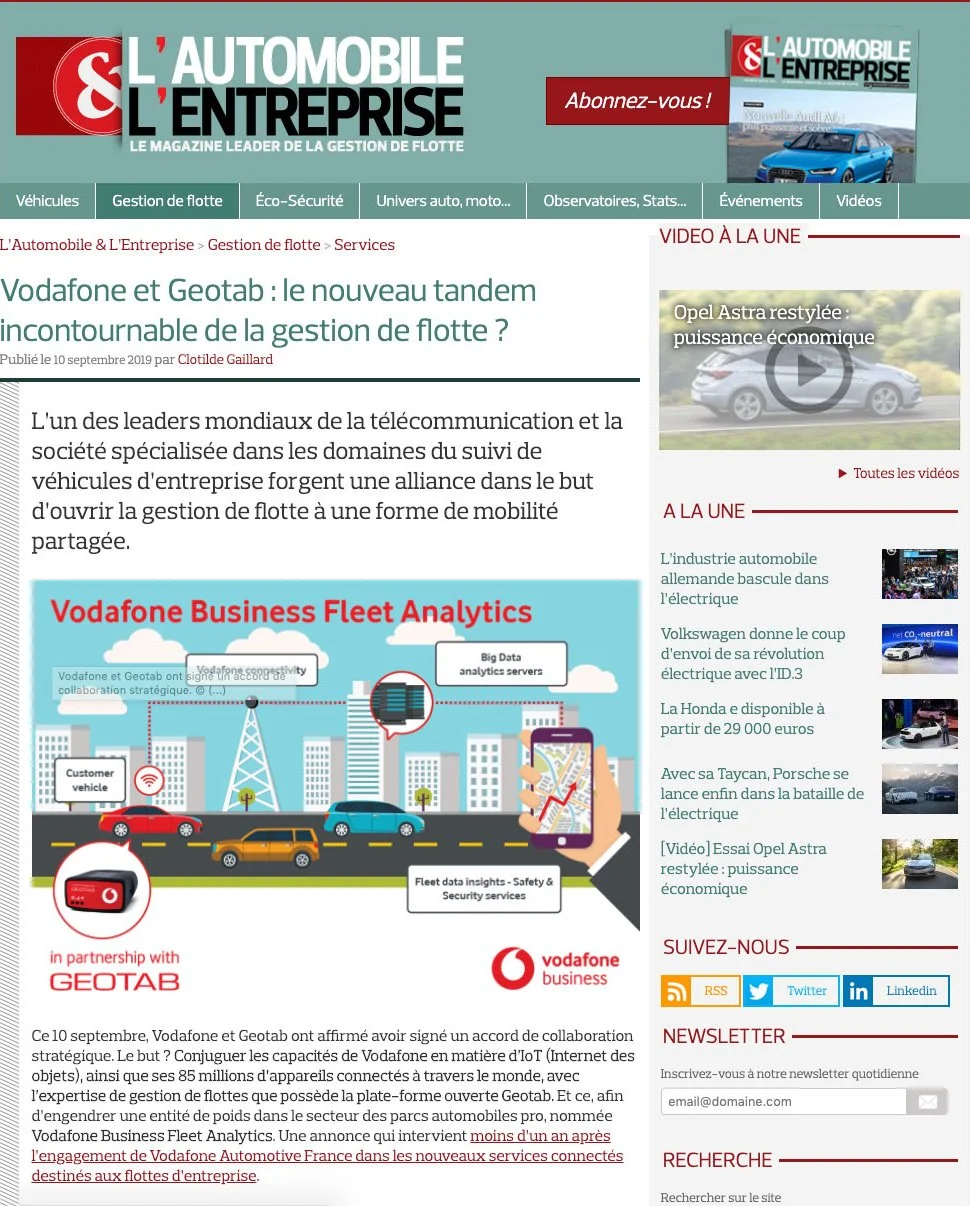 Showcase one of my design in a french car related press about a new Vodafone tracking feature for cars