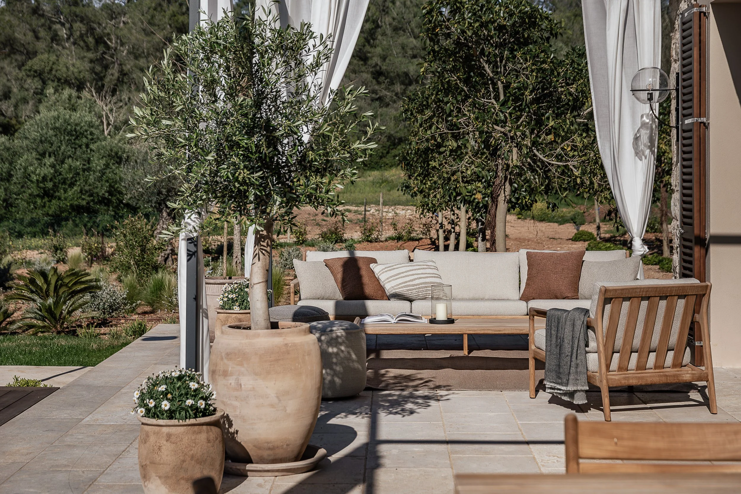 Whyte_Lilja_Spain_Finca_Olivar_Terrace.jpg
