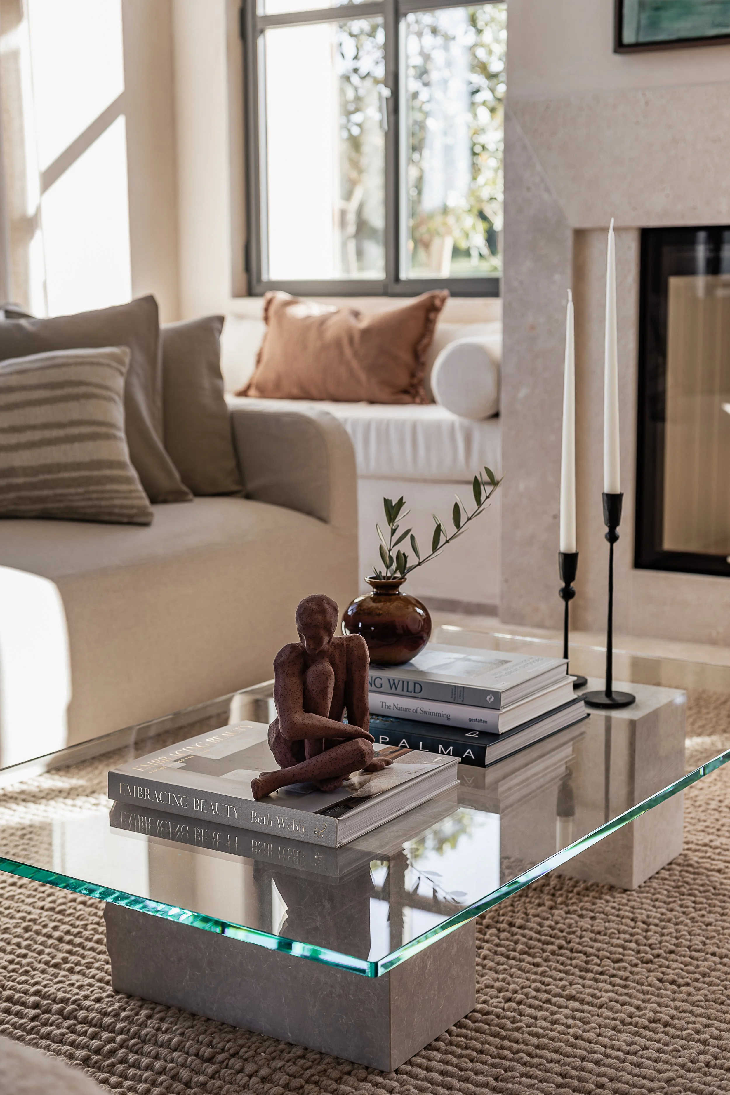 Whyte_Lilja_Spain_Finca_Olivar_Glass_table.jpg