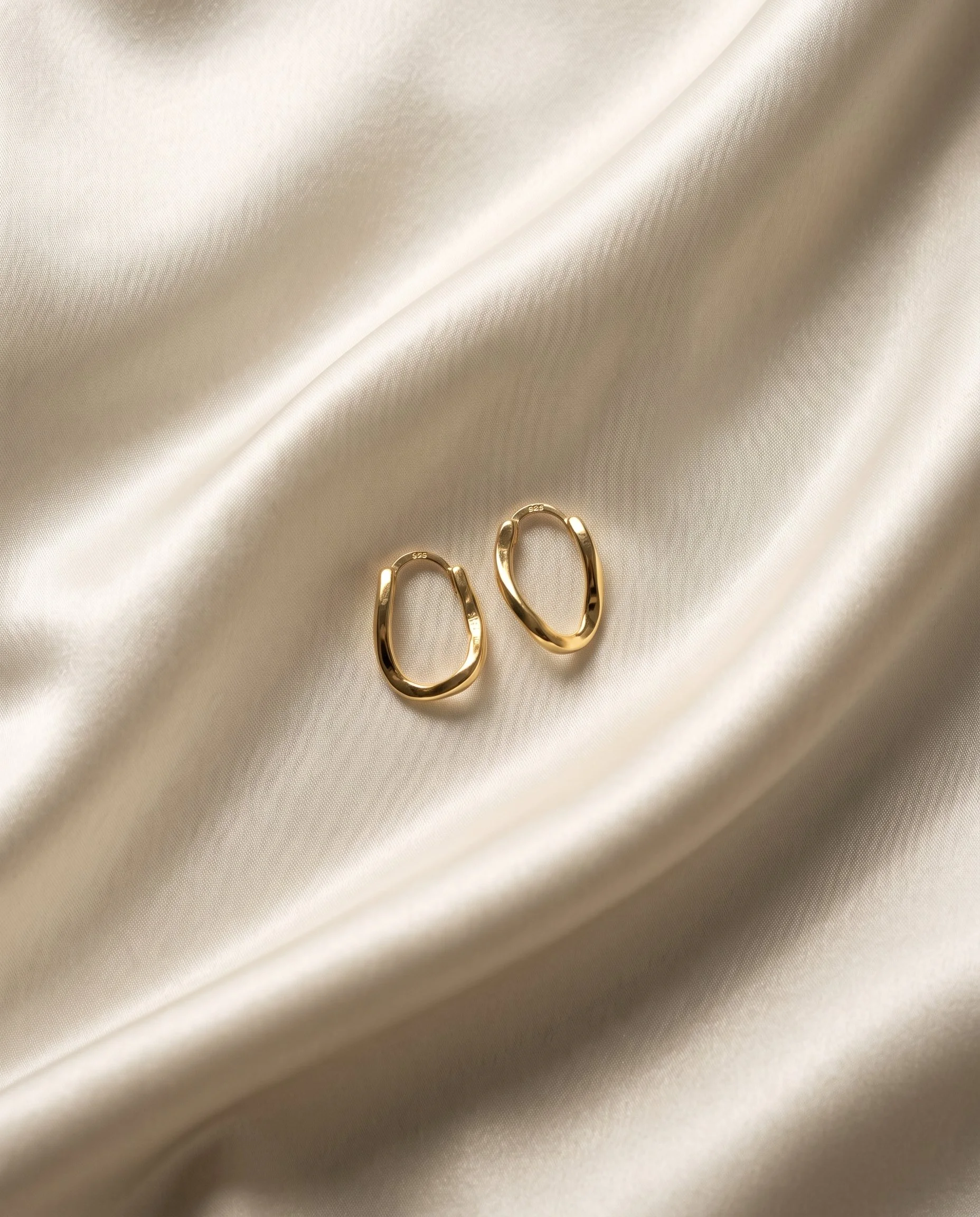 Mira Twist Hoops