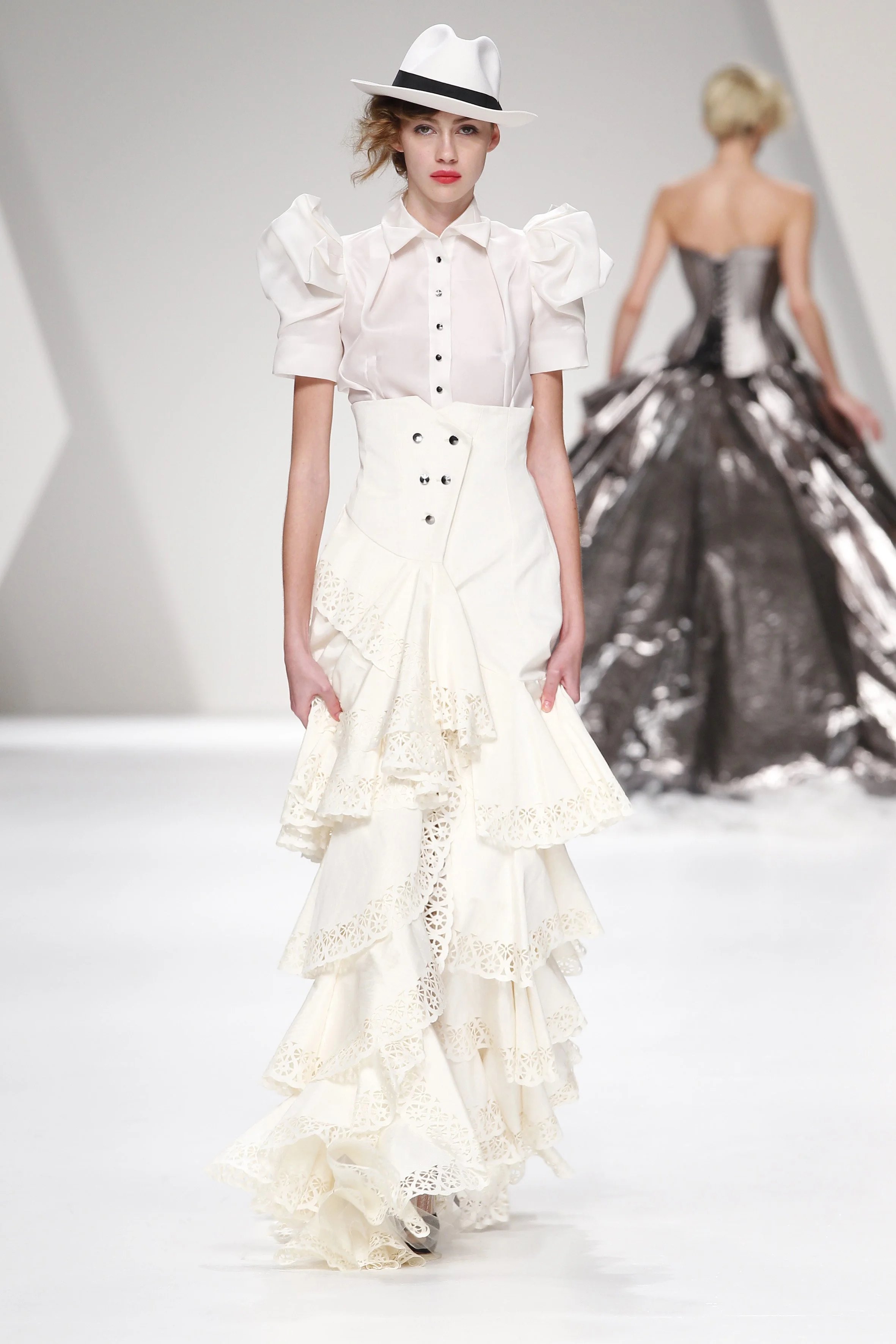 Storytailors_Gentlewomen_W2010_2.jpg