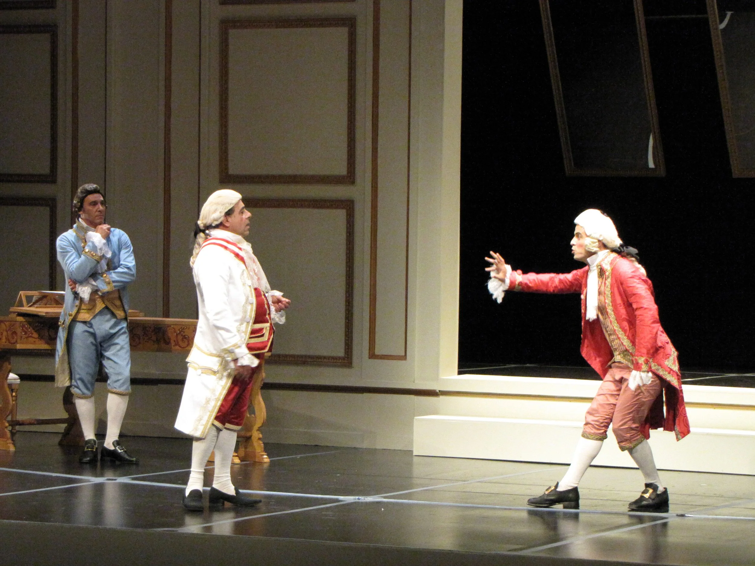 Storytailors-Costumes-09.jpg
