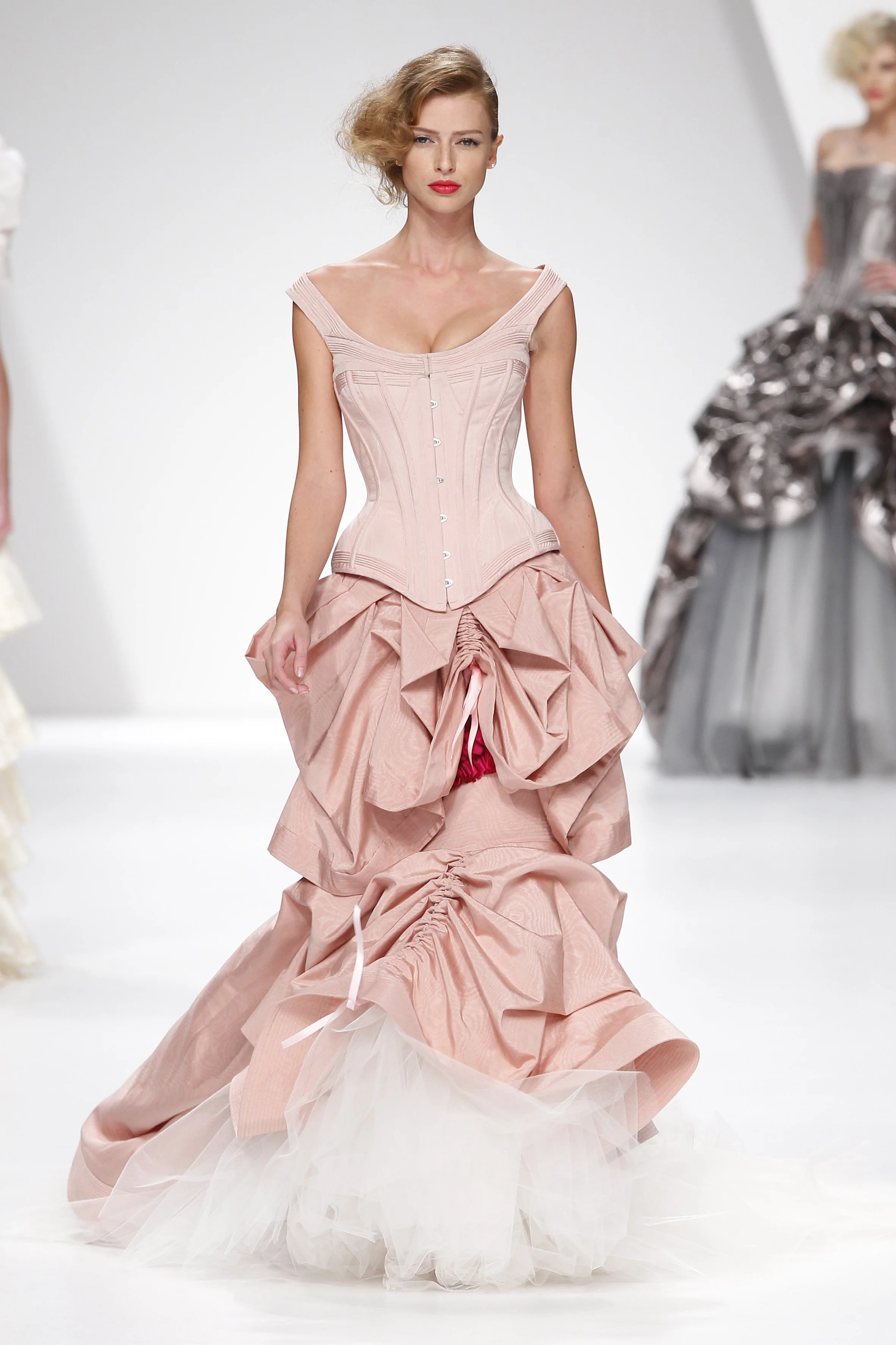 Storytailors_Gentlewomen_W2010_3.jpg